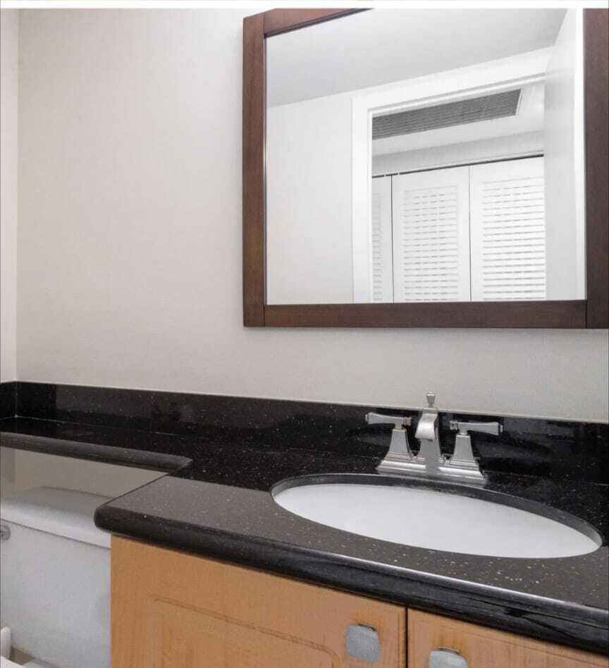 2053 Cornwall C Property Photo 2
