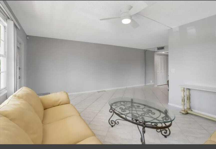 2053 Cornwall C Property Photo 3