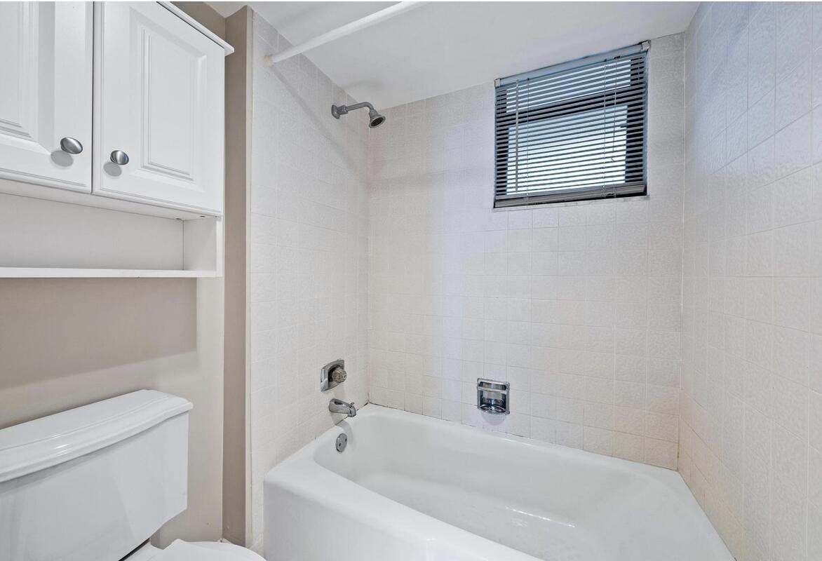 1748 Jupiter Cove Drive 121 A Property Photo 13