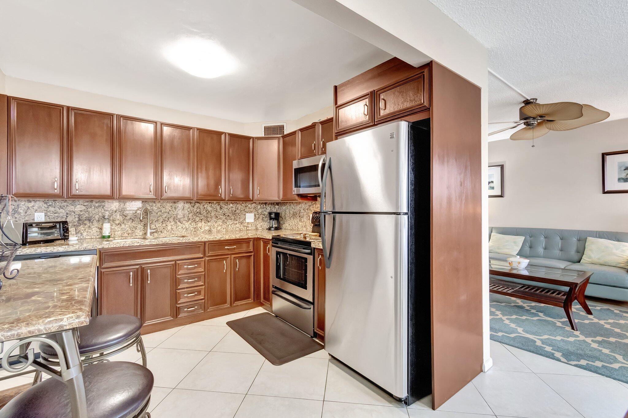 4049 Wolverton C Property Photo 16