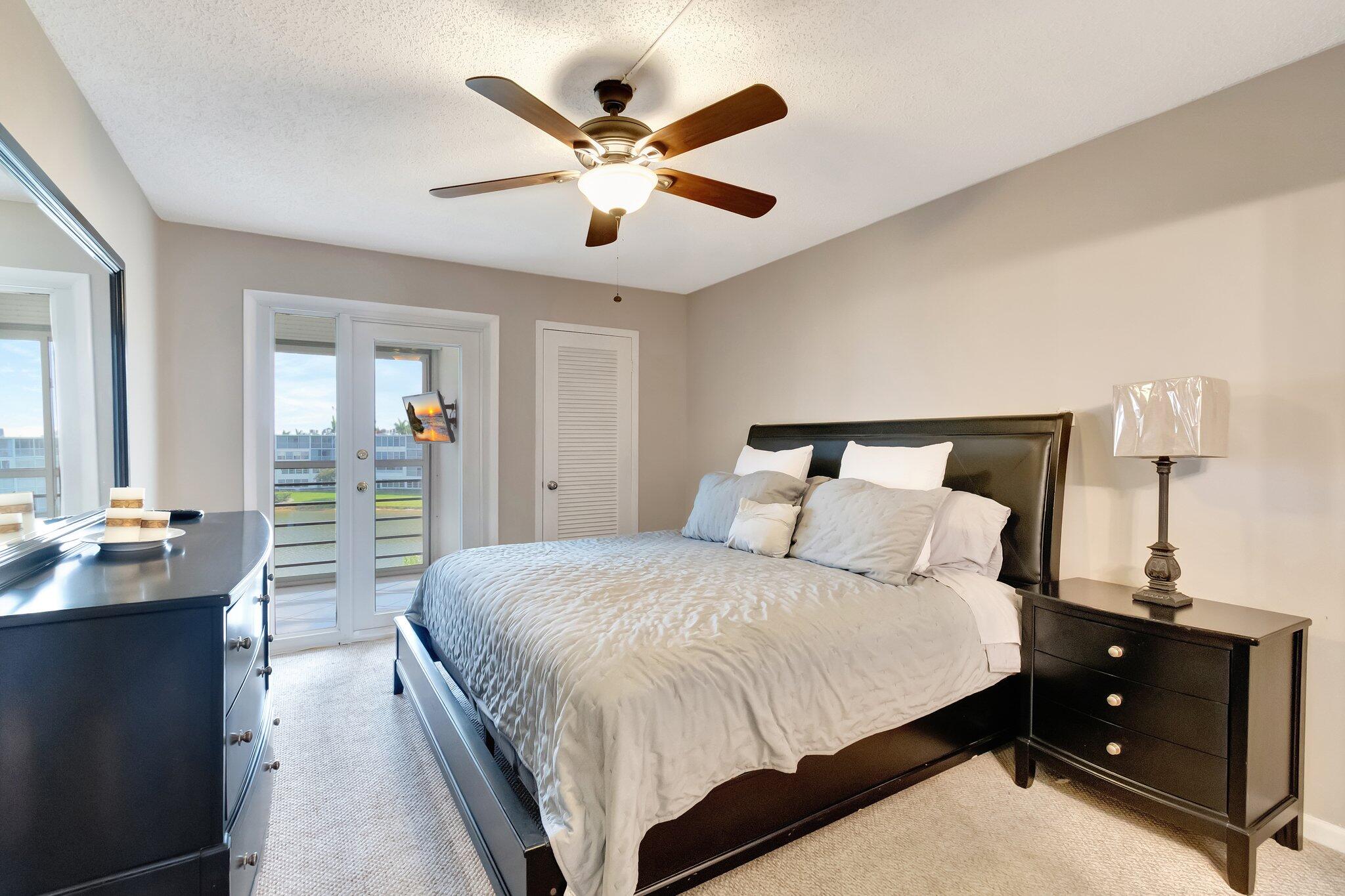 4049 Wolverton C Property Photo 23