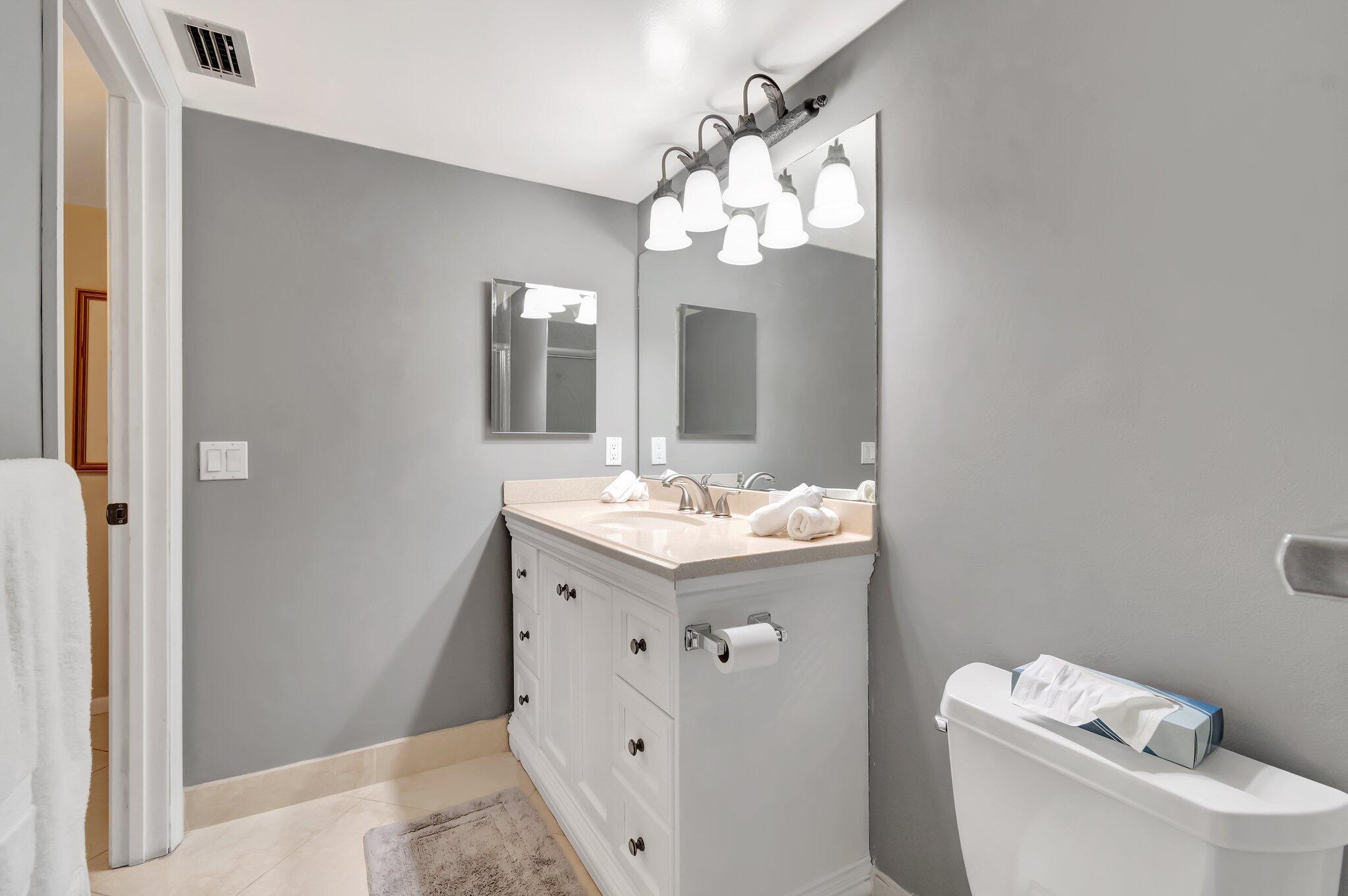 4049 Wolverton C Property Photo 32