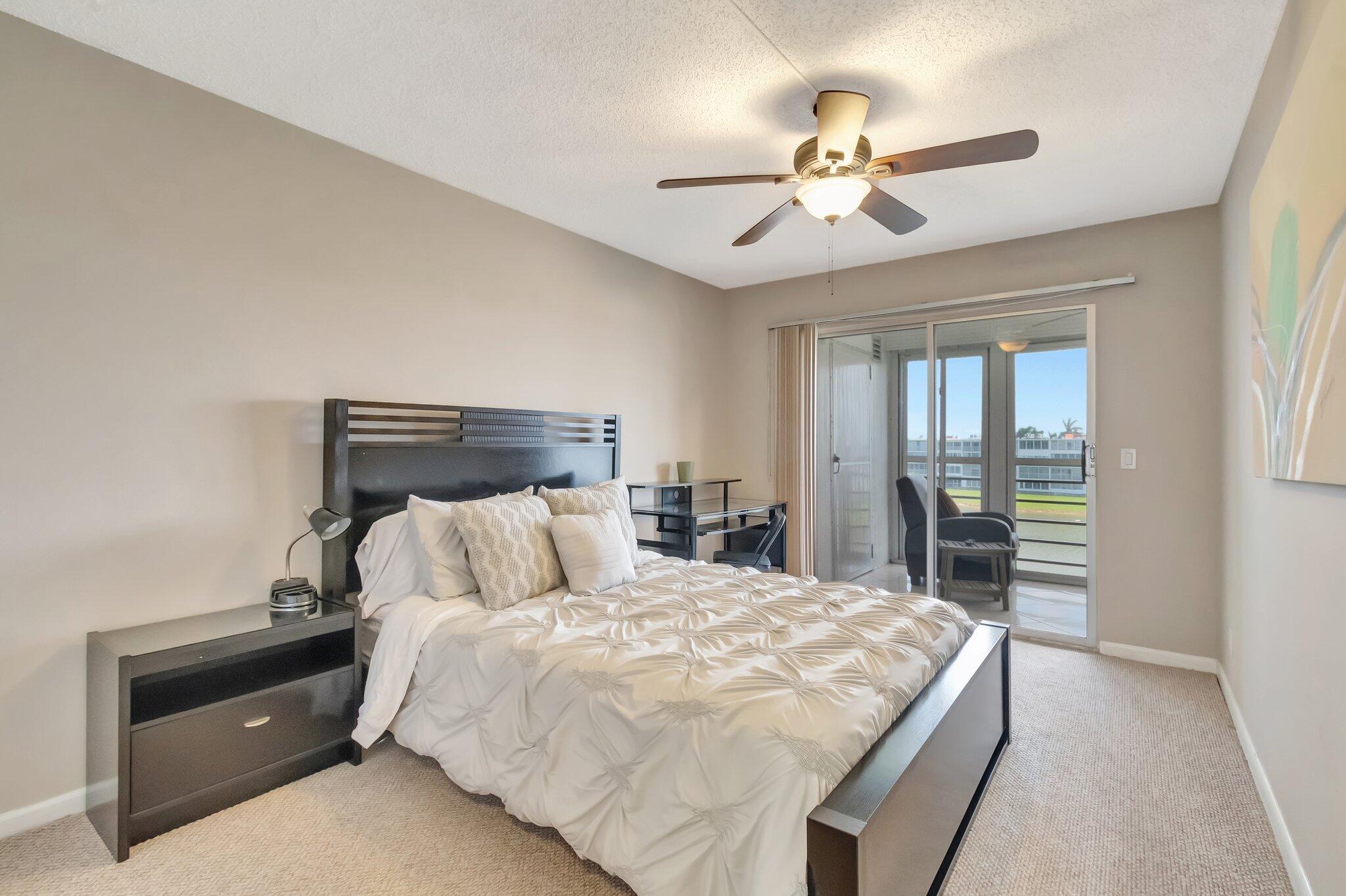 4049 Wolverton C Property Photo 33