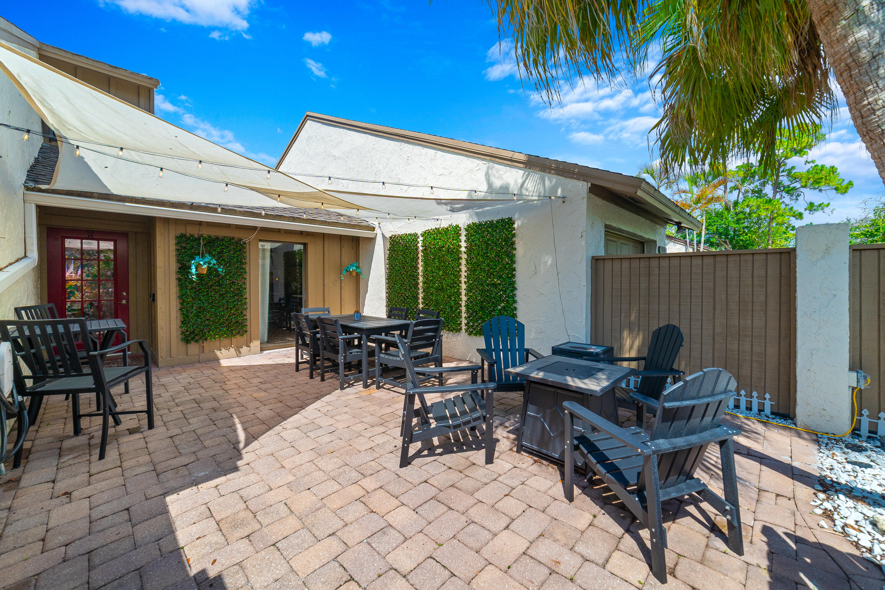 12600 Shady Pines Court Property Photo 3