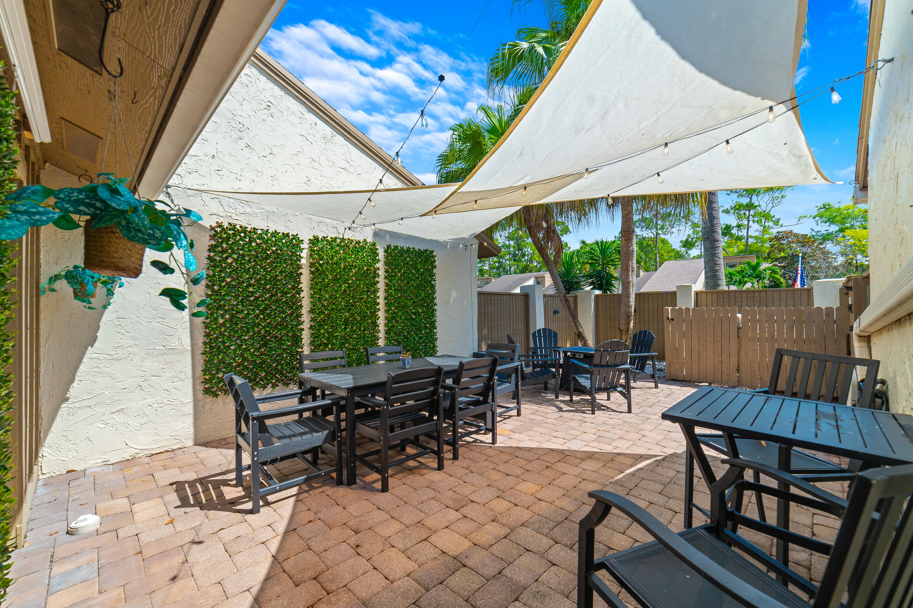 12600 Shady Pines Court Property Photo 4