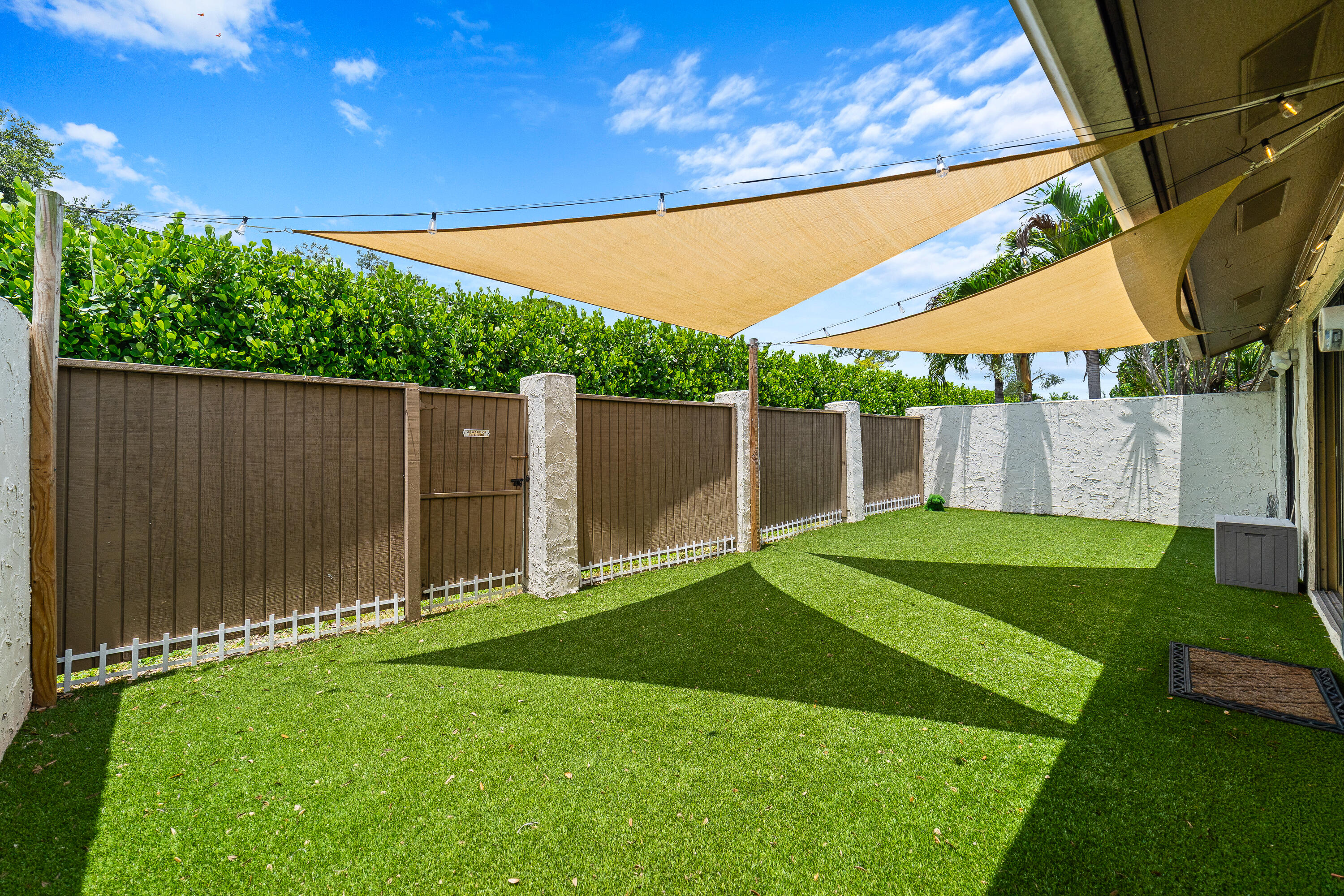 12600 Shady Pines Court Property Photo 14