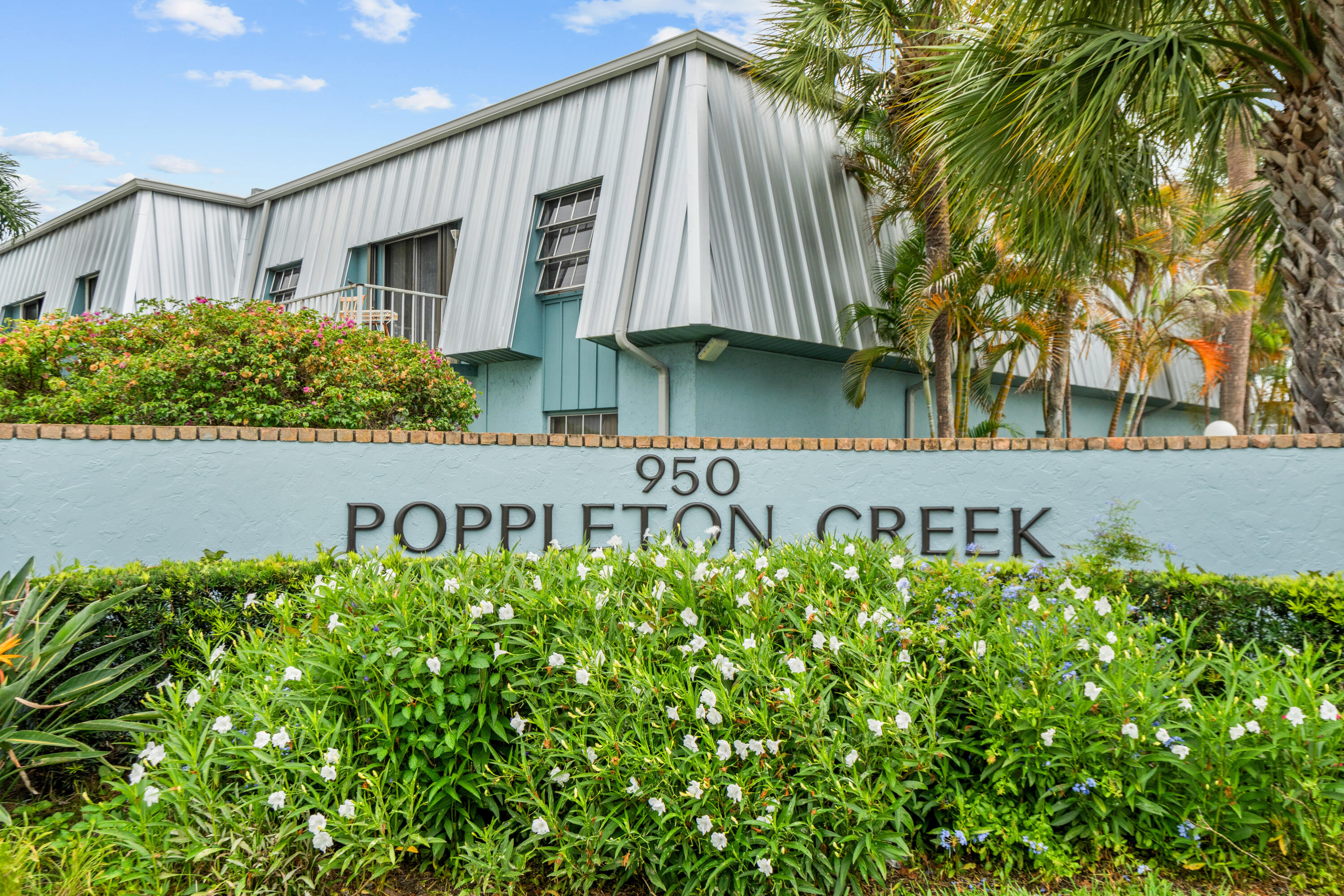 950 S Kanner Highway 402 Property Photo 2