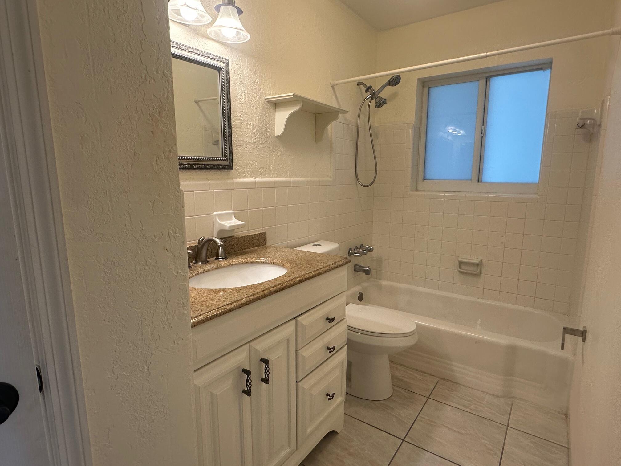 3850 Ne 21st Way 41 Property Photo 5