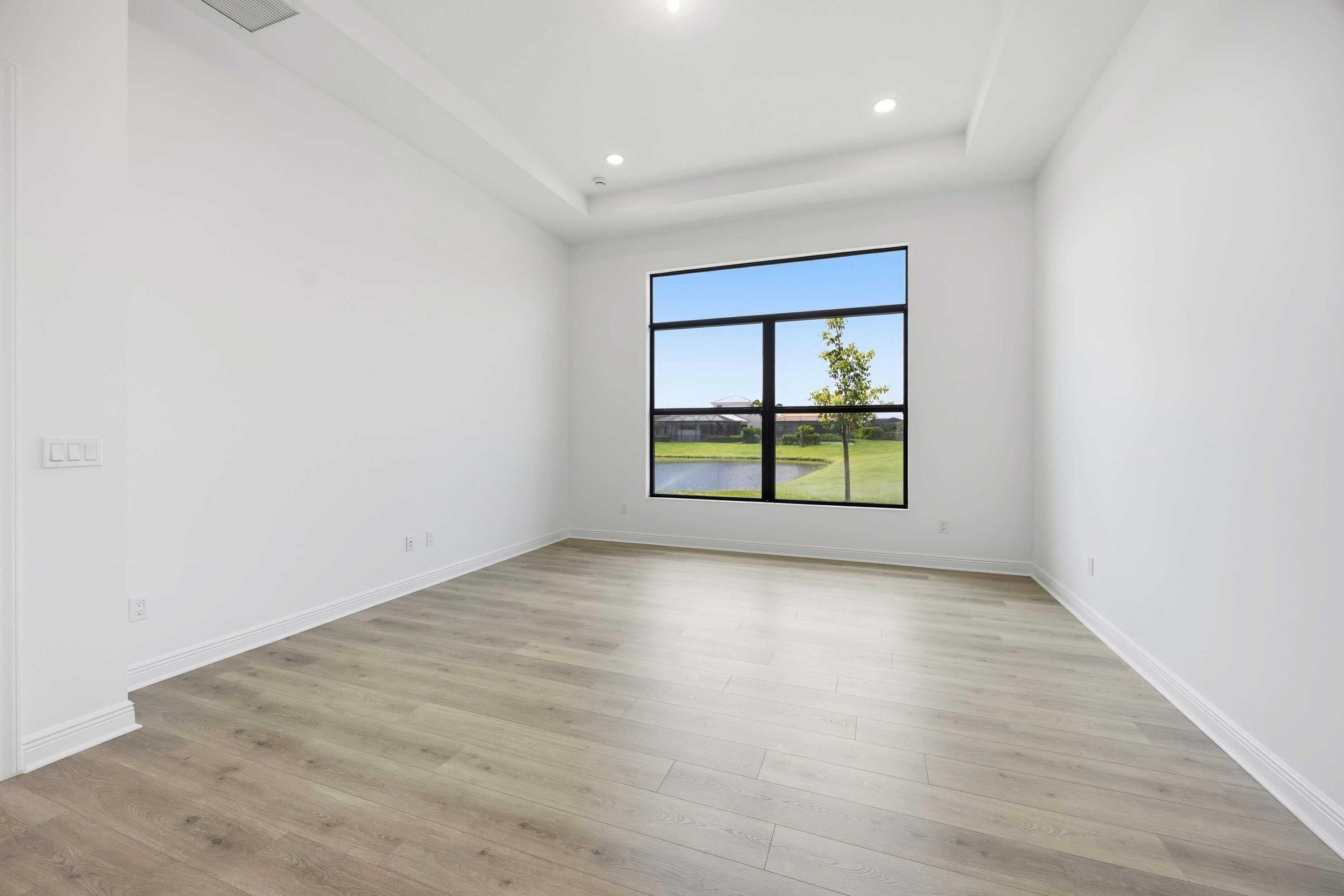 5627 Saint Armands Way Property Photo 18