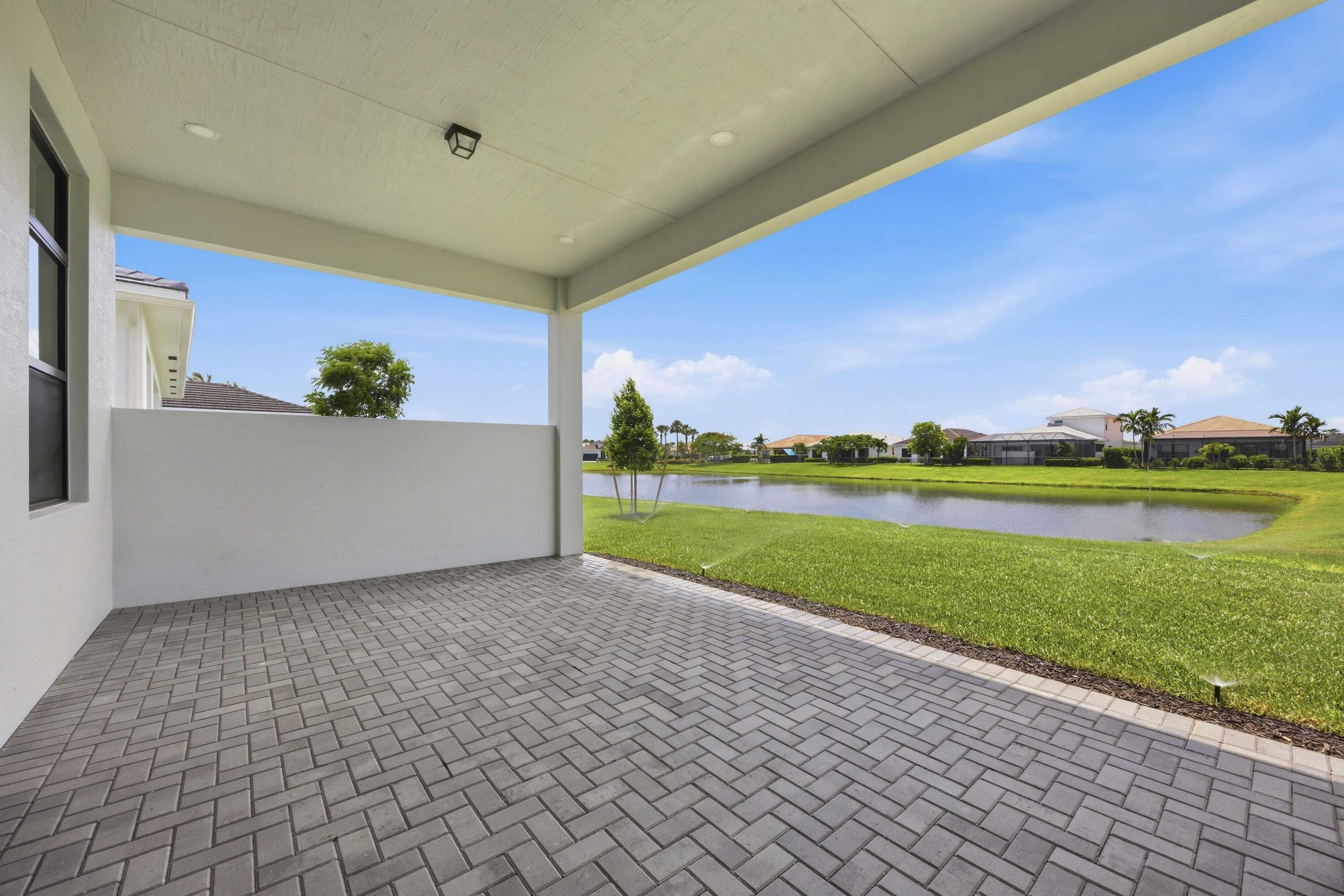 5627 Saint Armands Way Property Photo 30