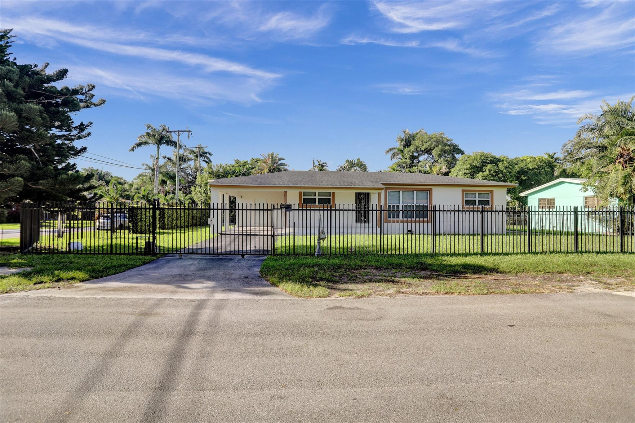 30 NE 139th Street