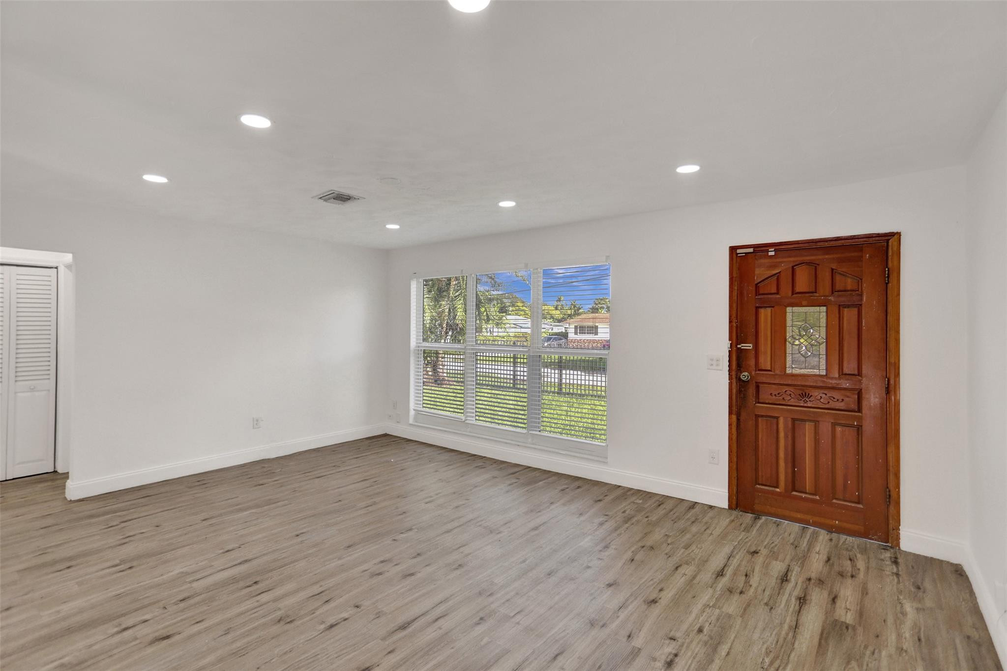 30 Ne 139th Street Property Photo 14
