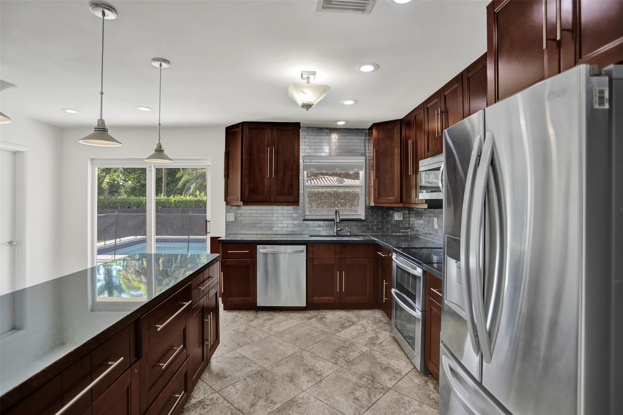 30 Ne 139th Street Property Photo 22
