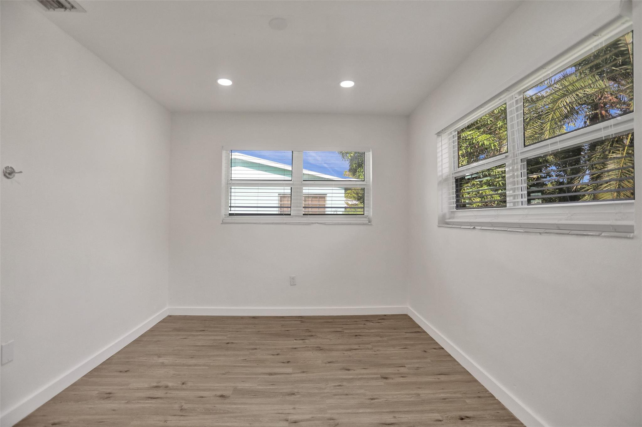 30 Ne 139th Street Property Photo 38