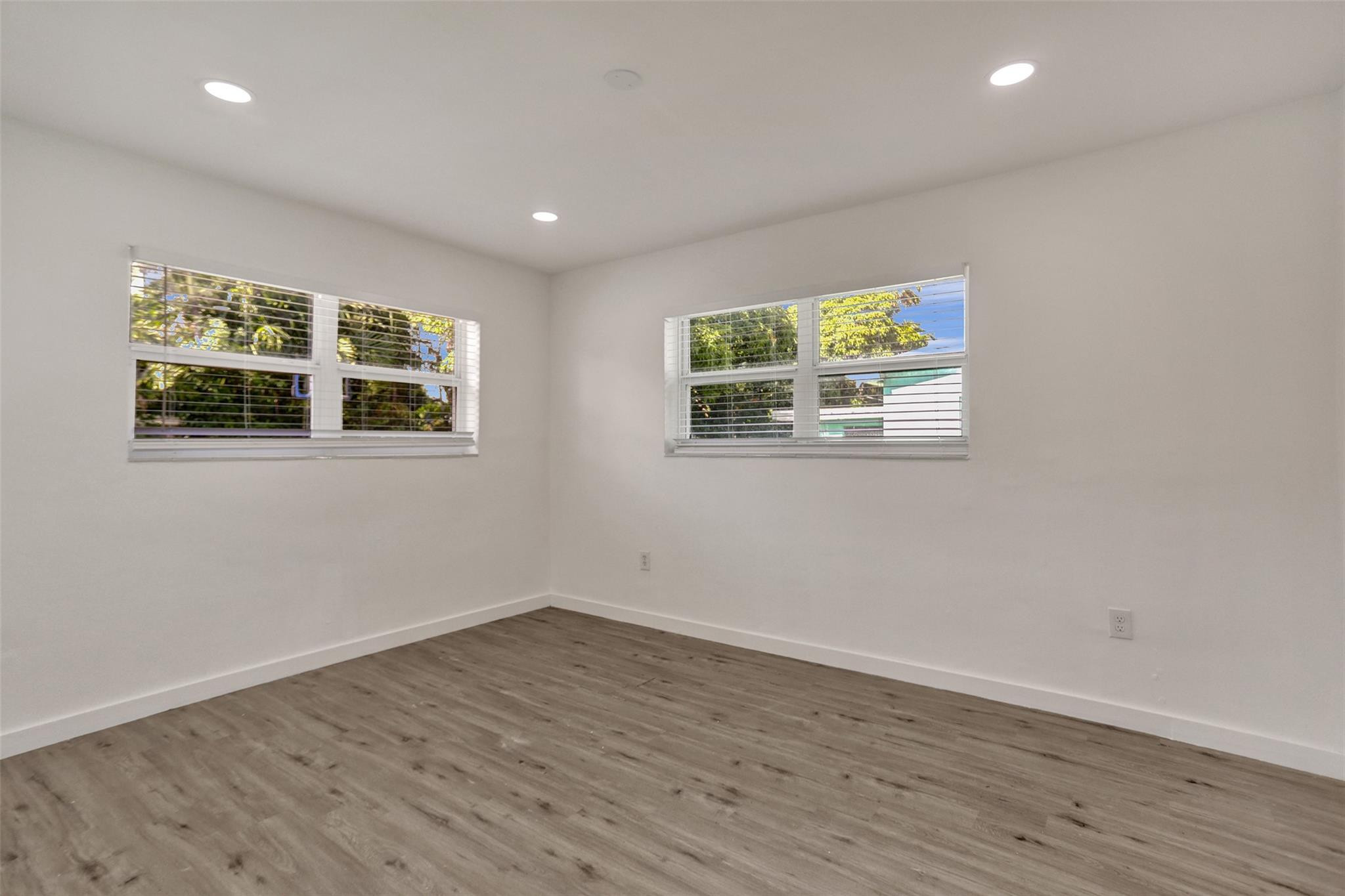 30 Ne 139th Street Property Photo 45