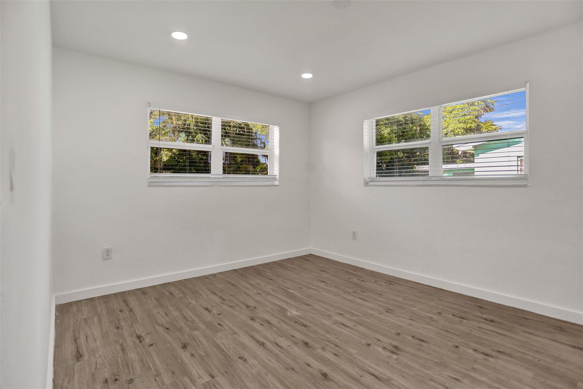 30 Ne 139th Street Property Photo 46