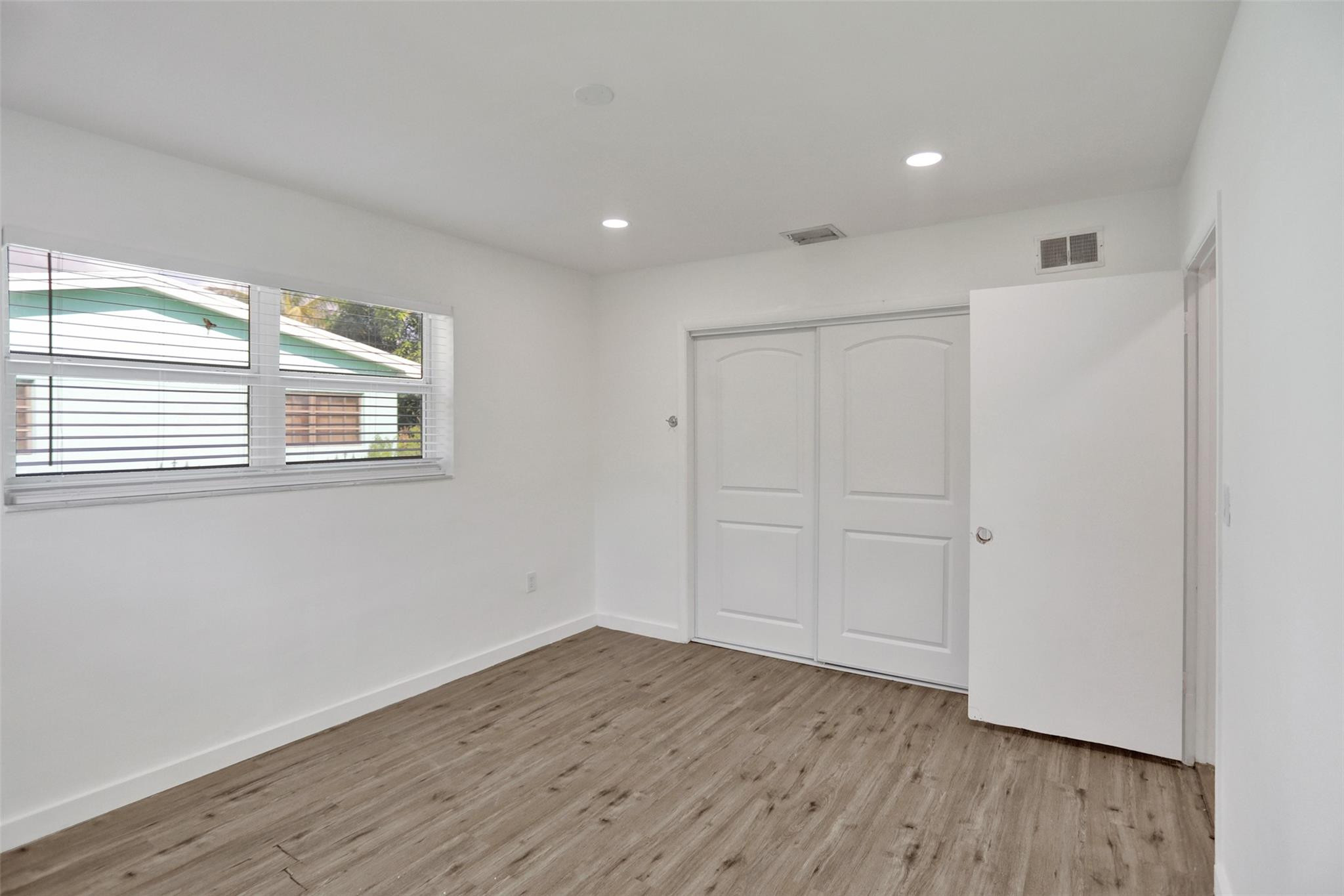 30 Ne 139th Street Property Photo 49