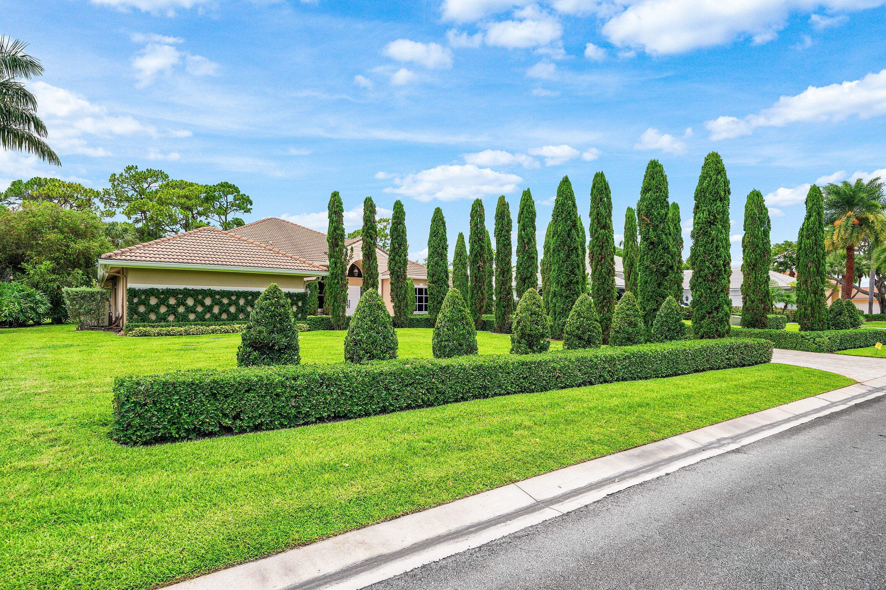 1697 Mayacoo Lakes Boulevard Property Photo 2