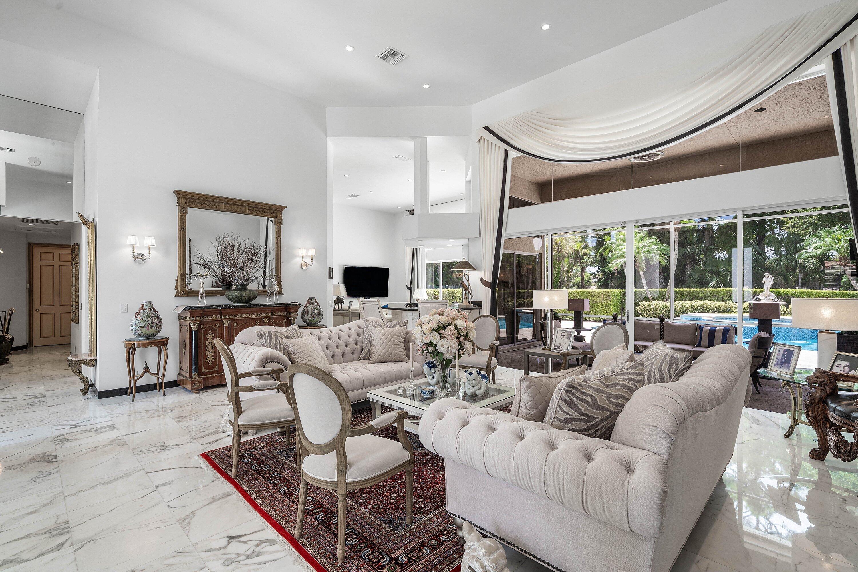 1697 Mayacoo Lakes Boulevard Property Photo 10