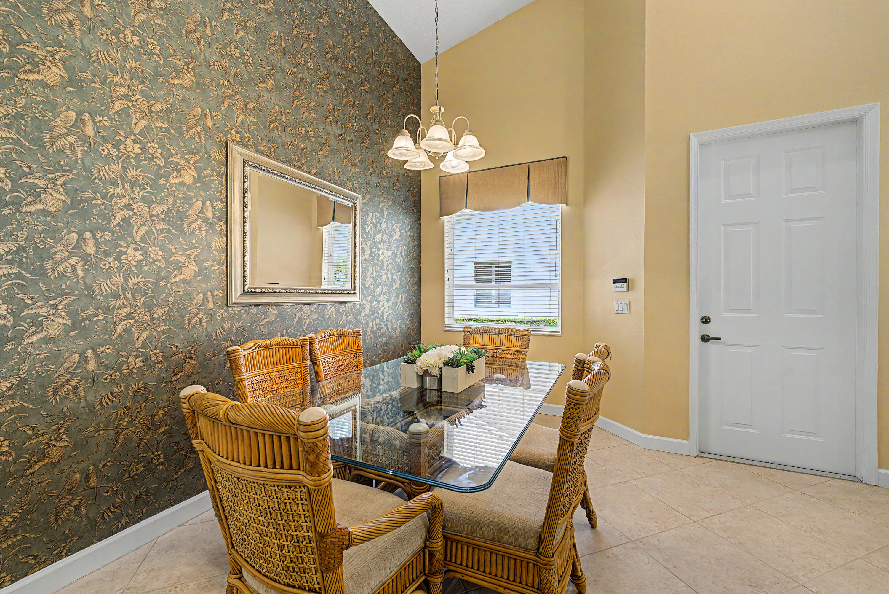 7078 Torrey Pines Circle Property Photo 14