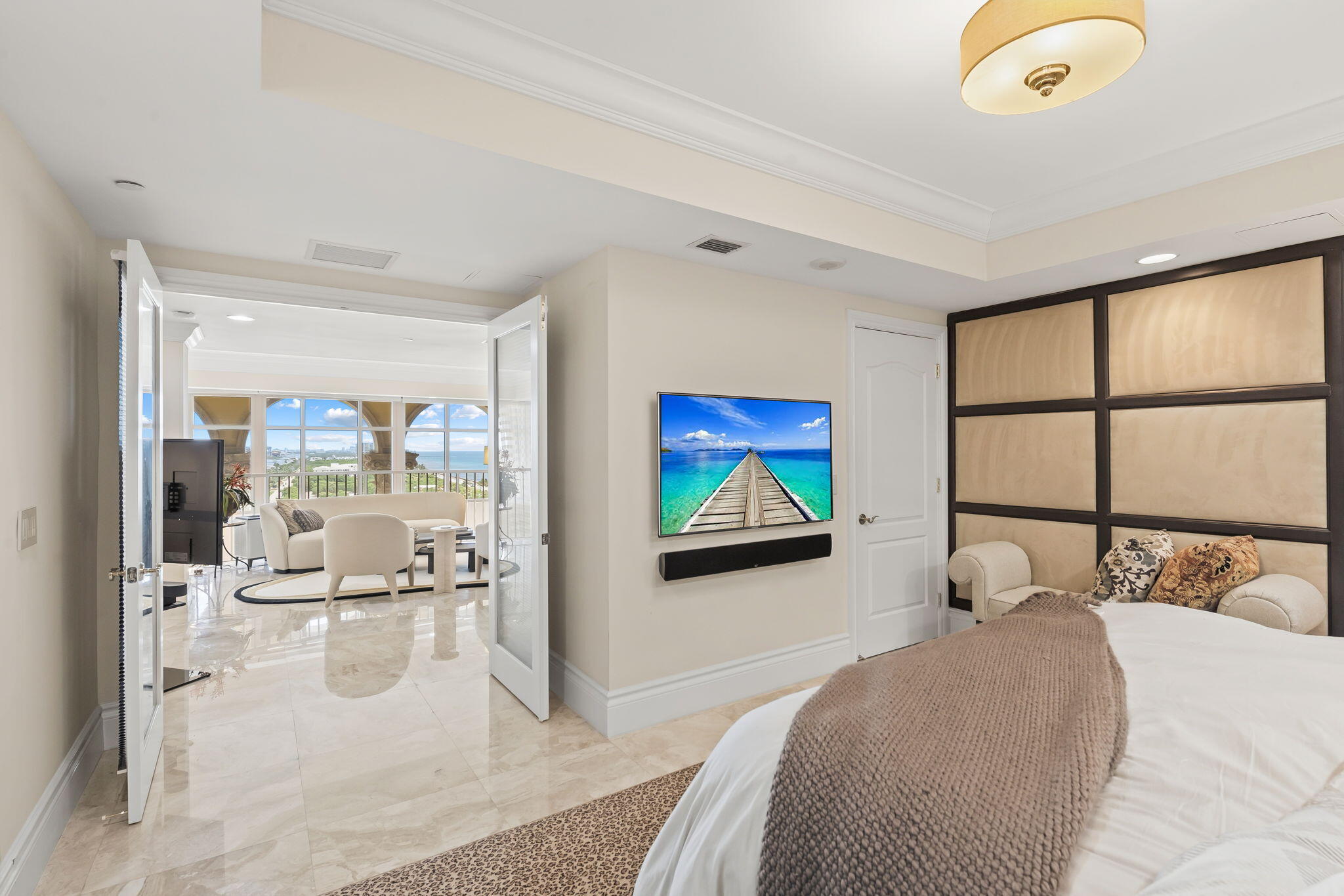 3501 N Ocean Drive Ph 7 Property Photo 32