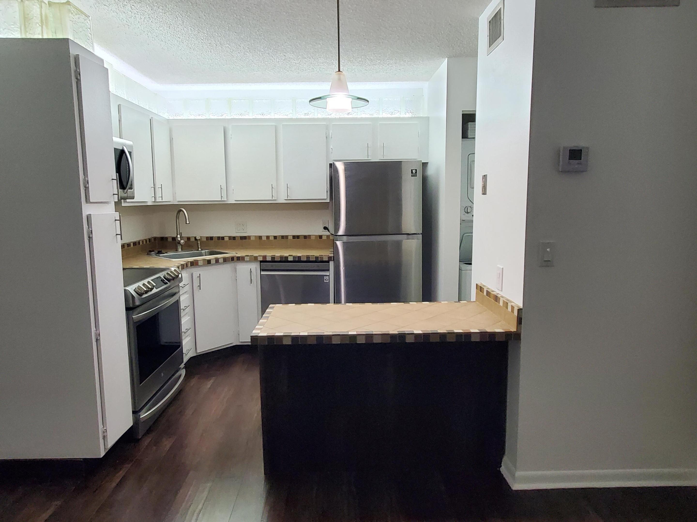 603 Sea Pine Way B2 Property Photo 6