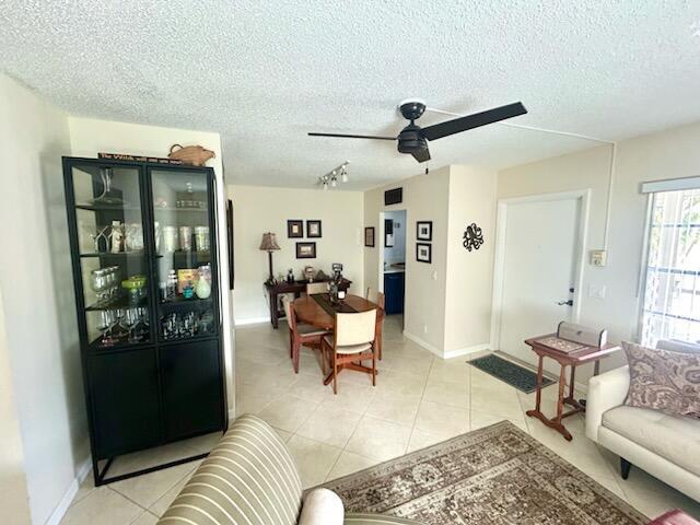 638 Snug Harbor Drive E11 Property Photo 9
