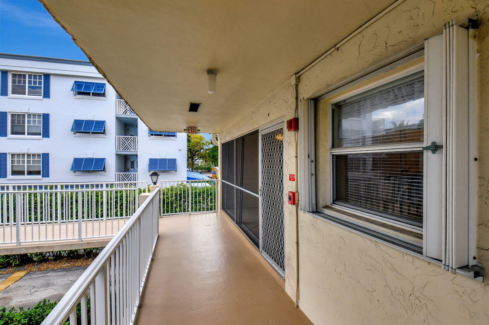 638 Snug Harbor Drive E11 Property Photo 29