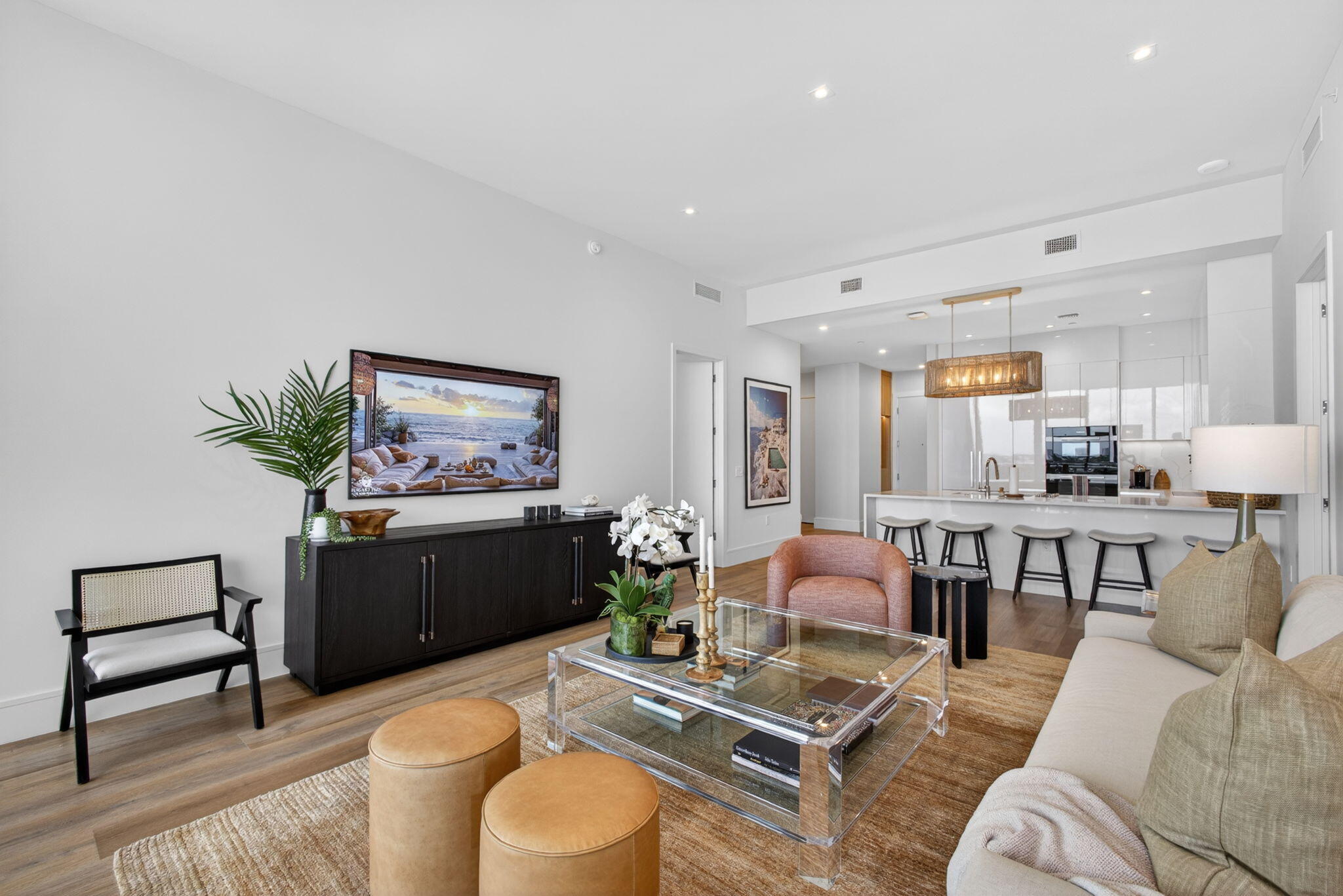 220 Lake Shore Drive 613 Property Photo 10