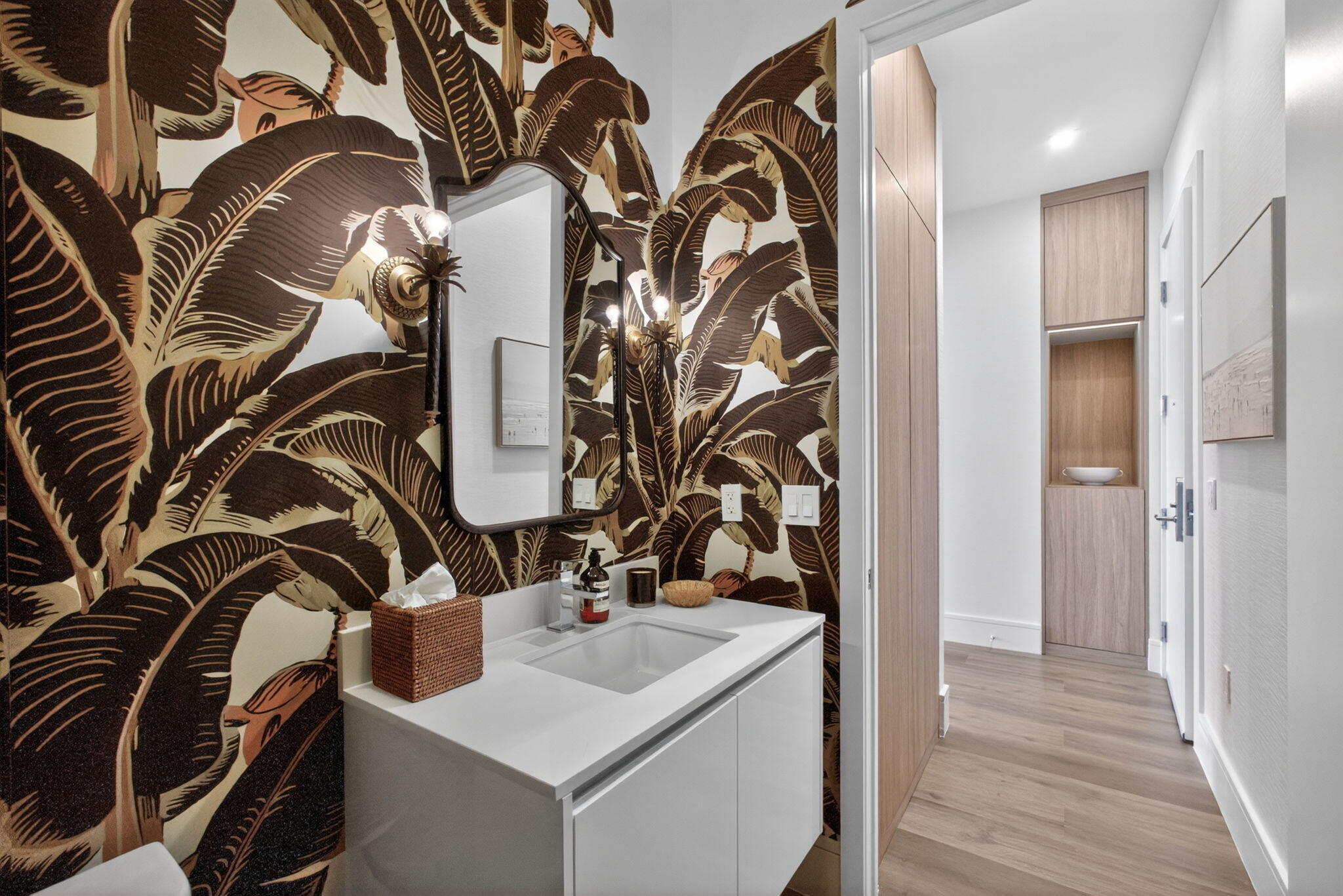 220 Lake Shore Drive 613 Property Photo 25