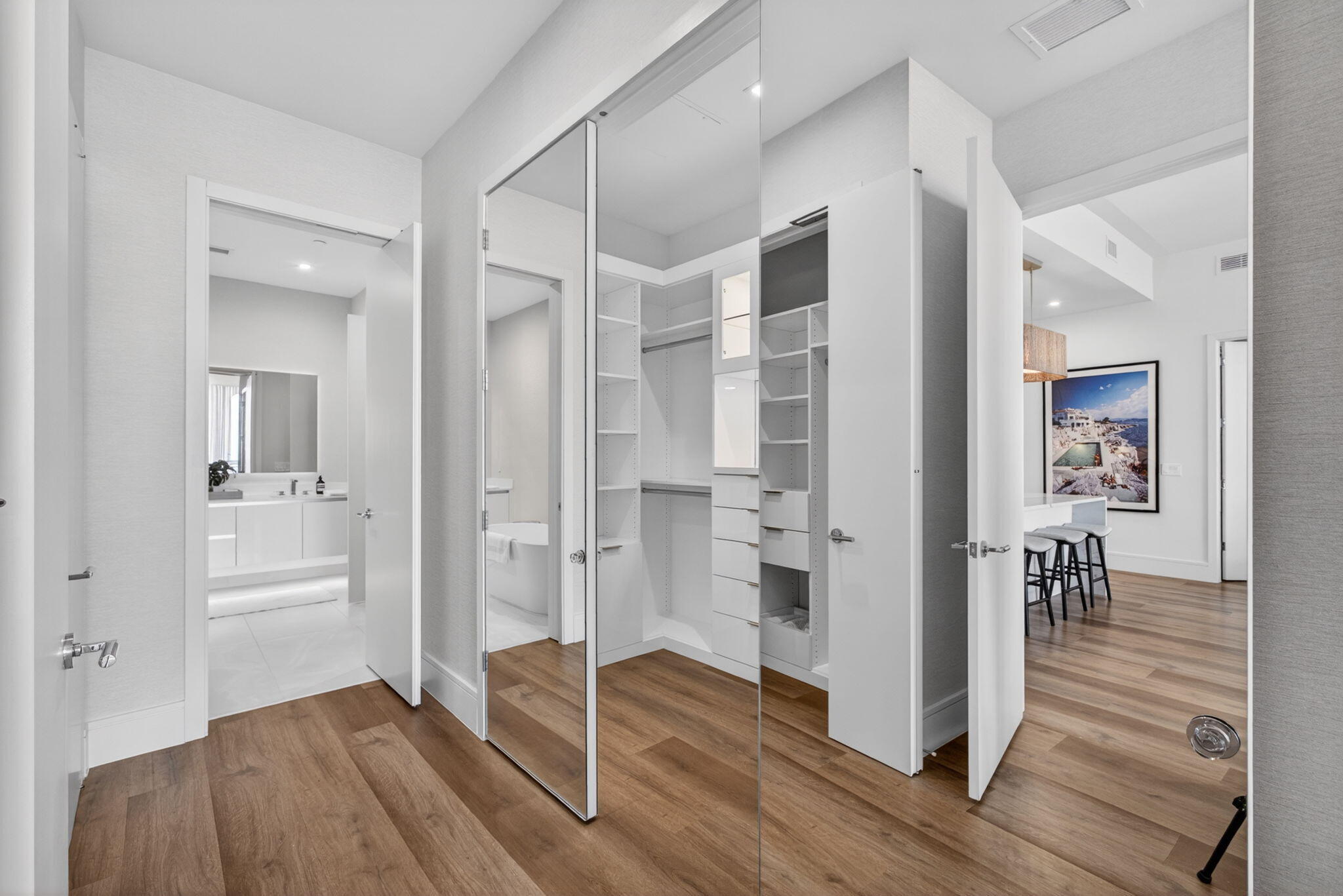 220 Lake Shore Drive 613 Property Photo 31