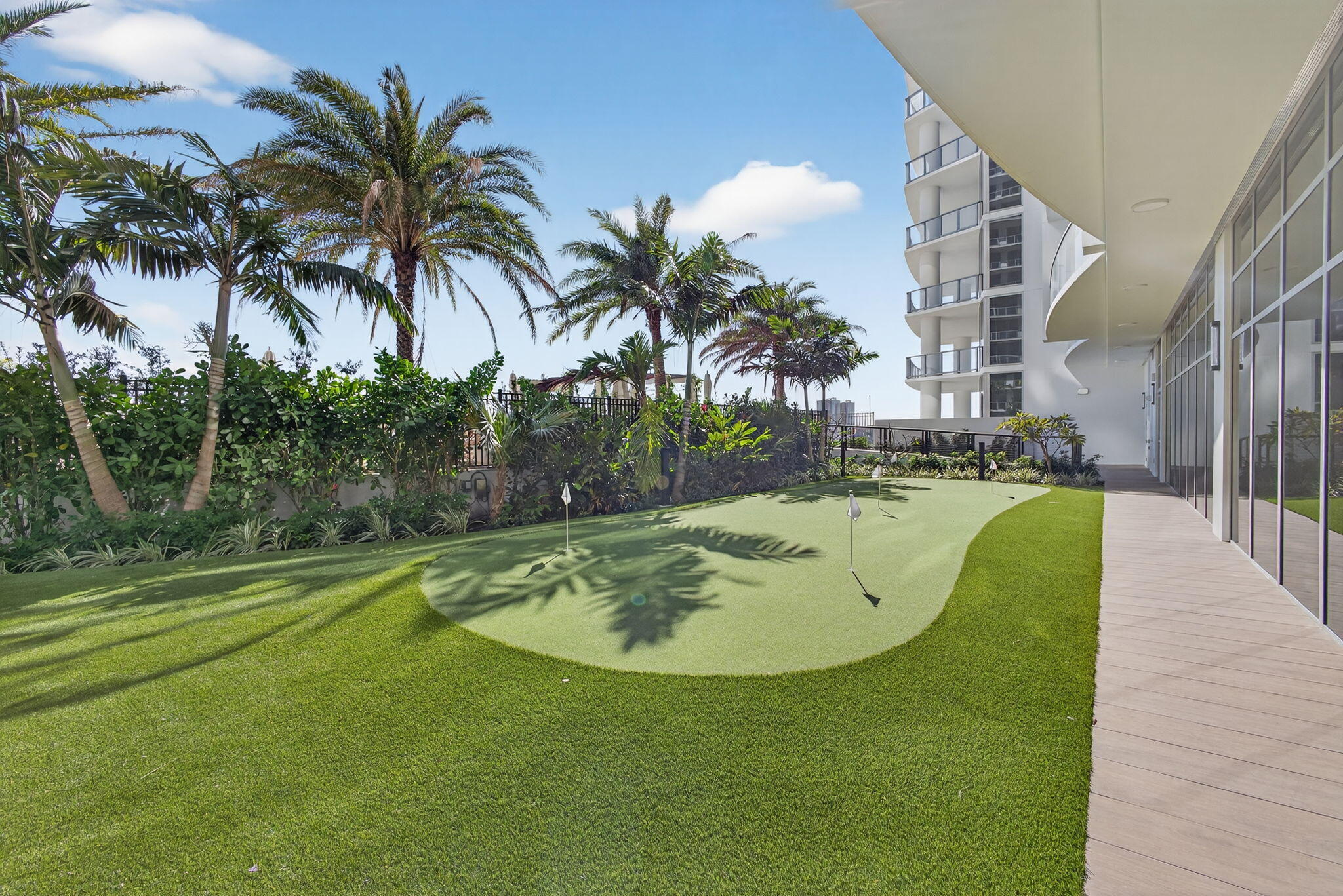 220 Lake Shore Drive 613 Property Photo 63