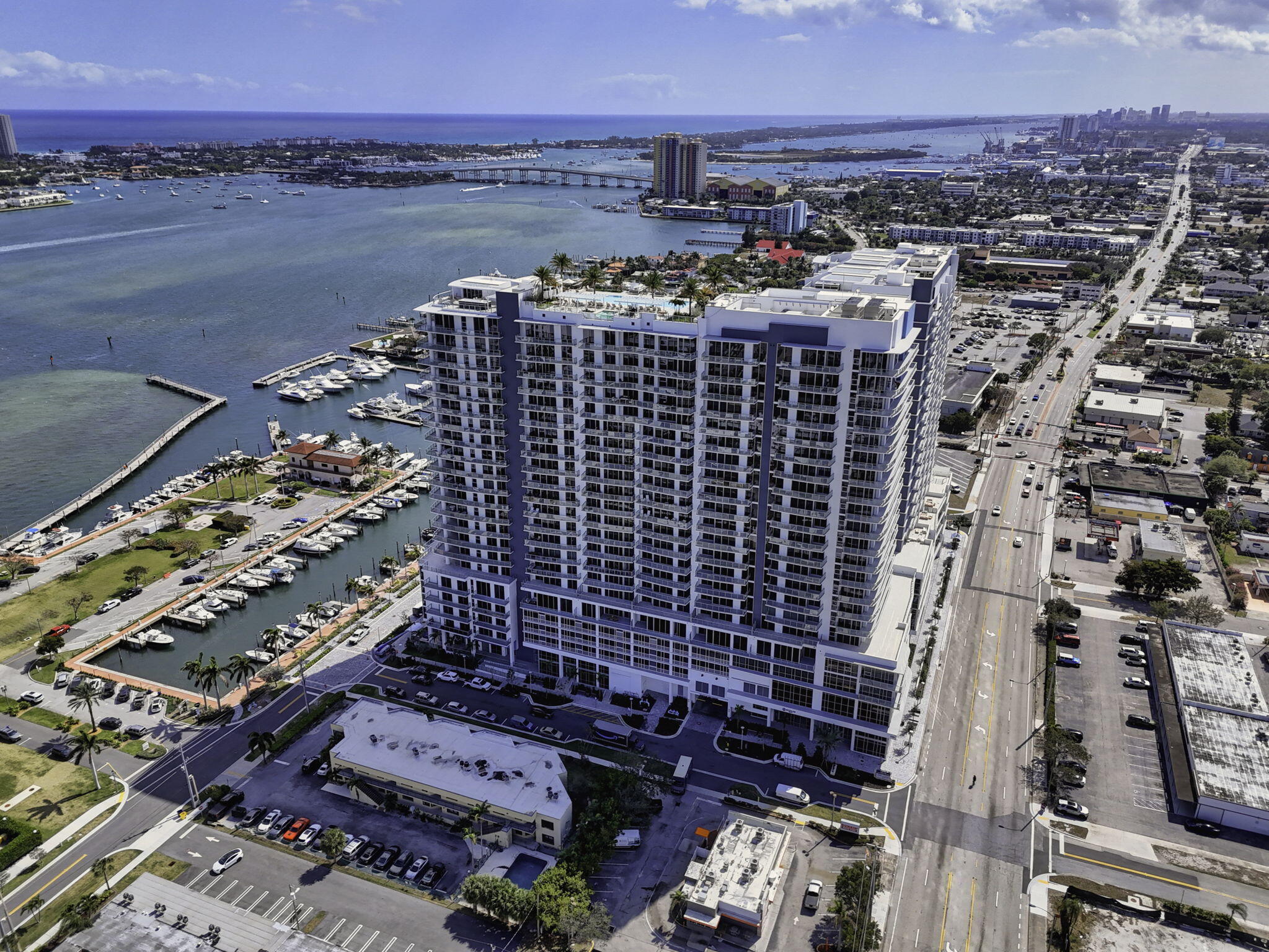 220 Lake Shore Drive 613 Property Photo 74
