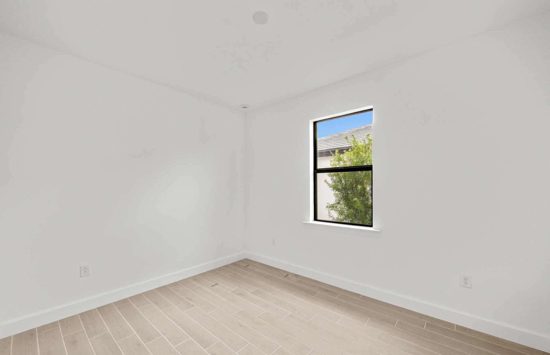 2034 Terreno Boulevard Property Photo 9