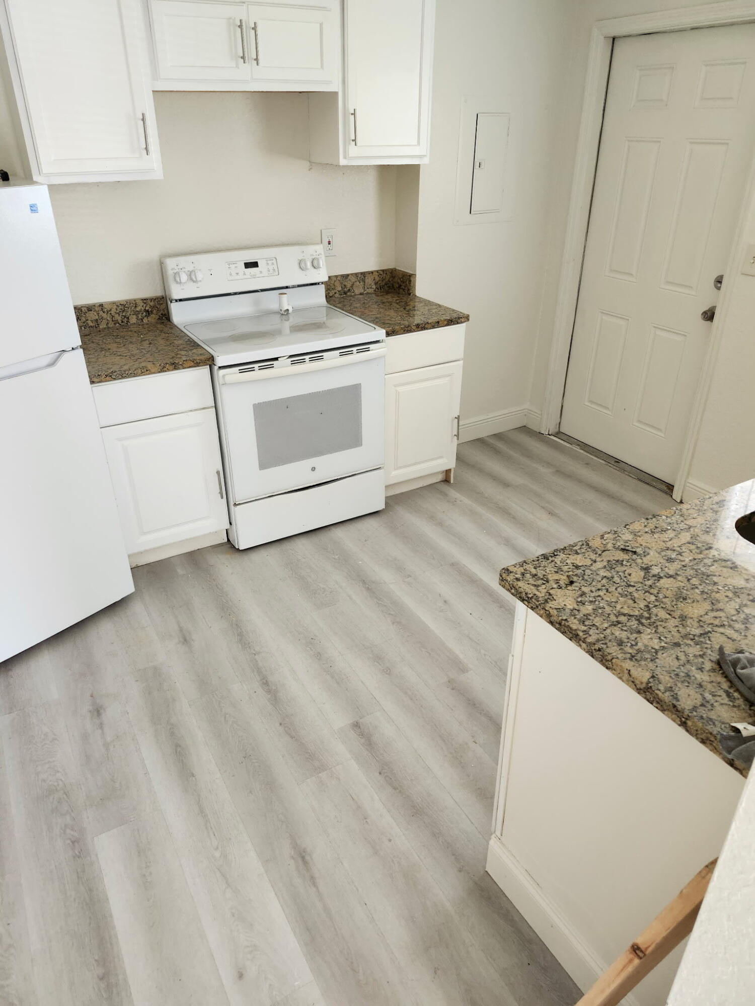 1401 G Terrace Property Photo 4