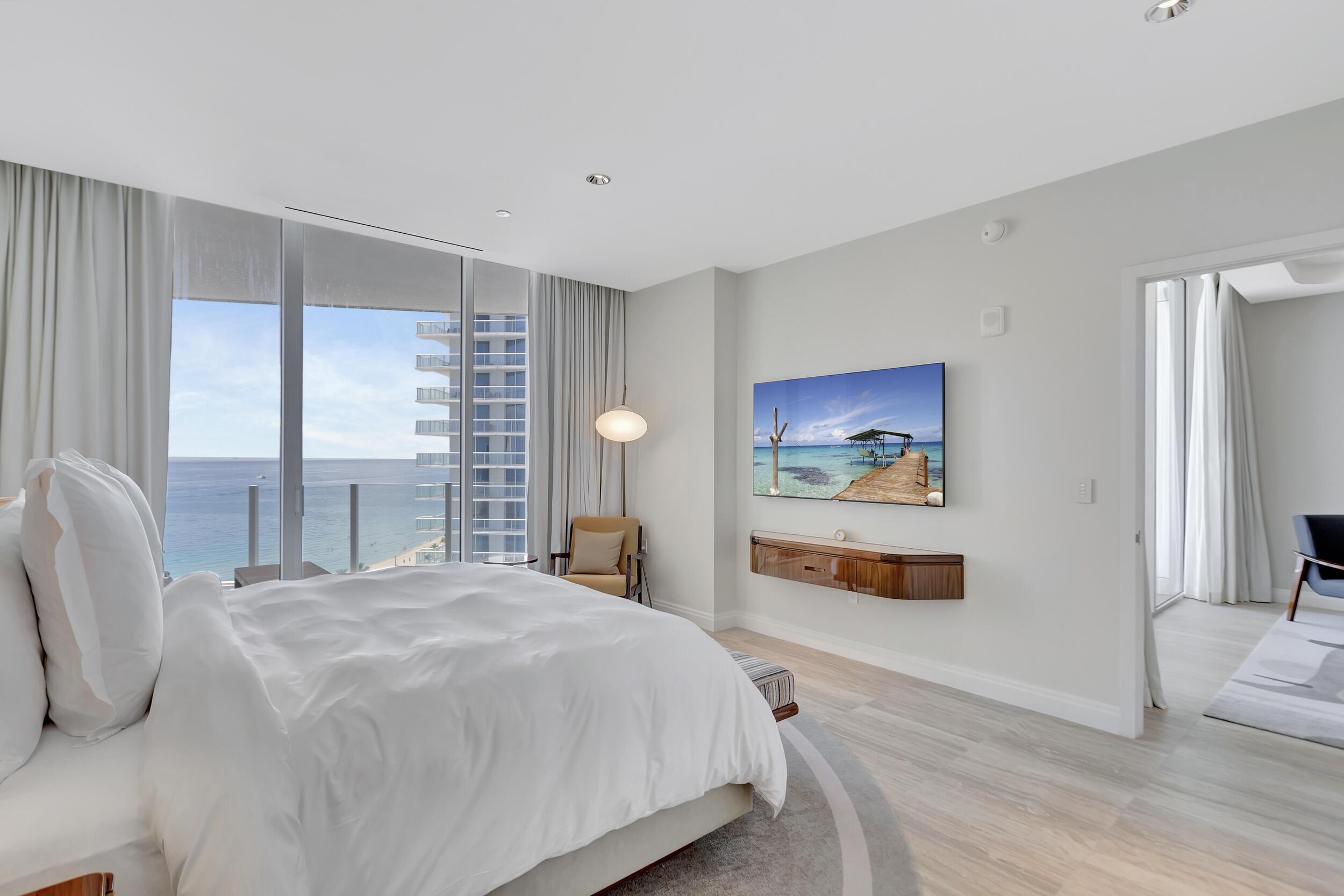 525 N Fort Lauderdale Beach Boulevard 1605 Property Photo 23