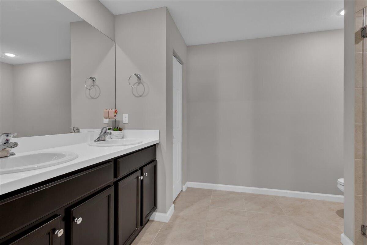 449 Se Whitmore Drive Property Photo 26