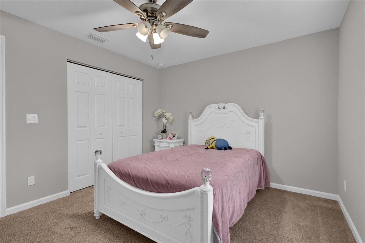 449 Se Whitmore Drive Property Photo 30