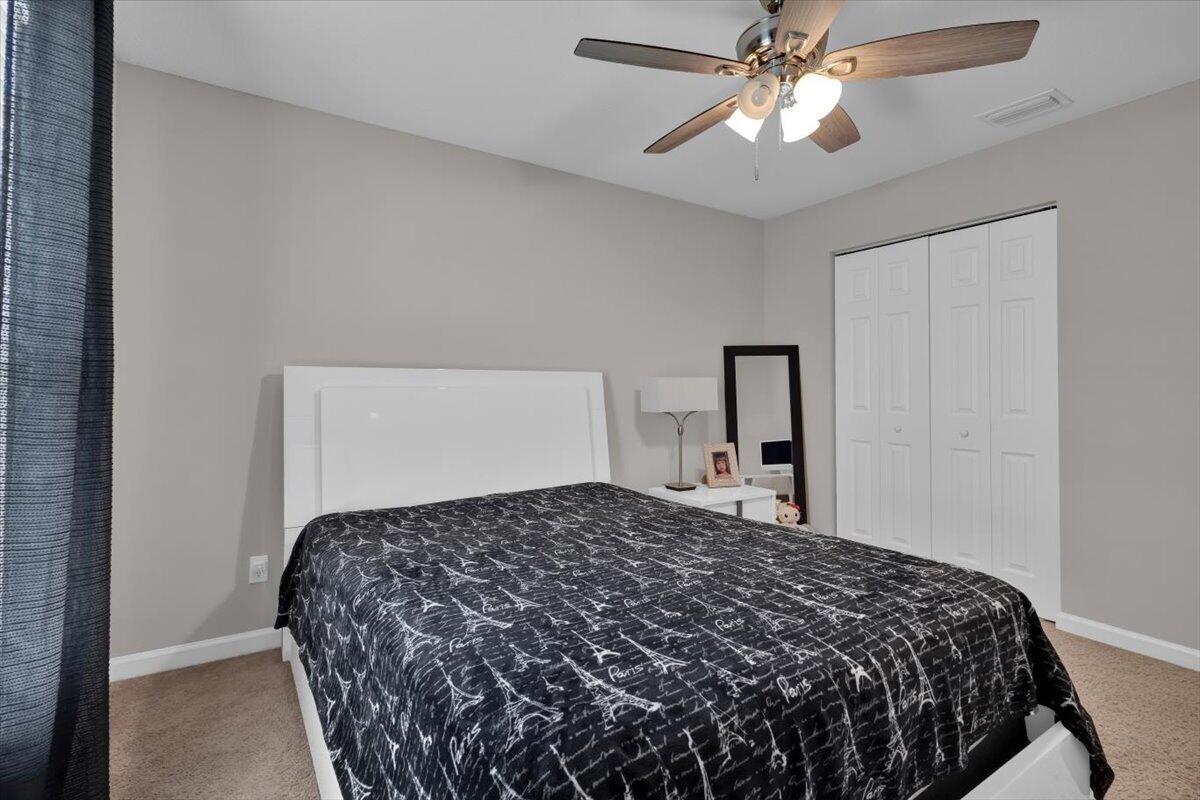 449 Se Whitmore Drive Property Photo 33