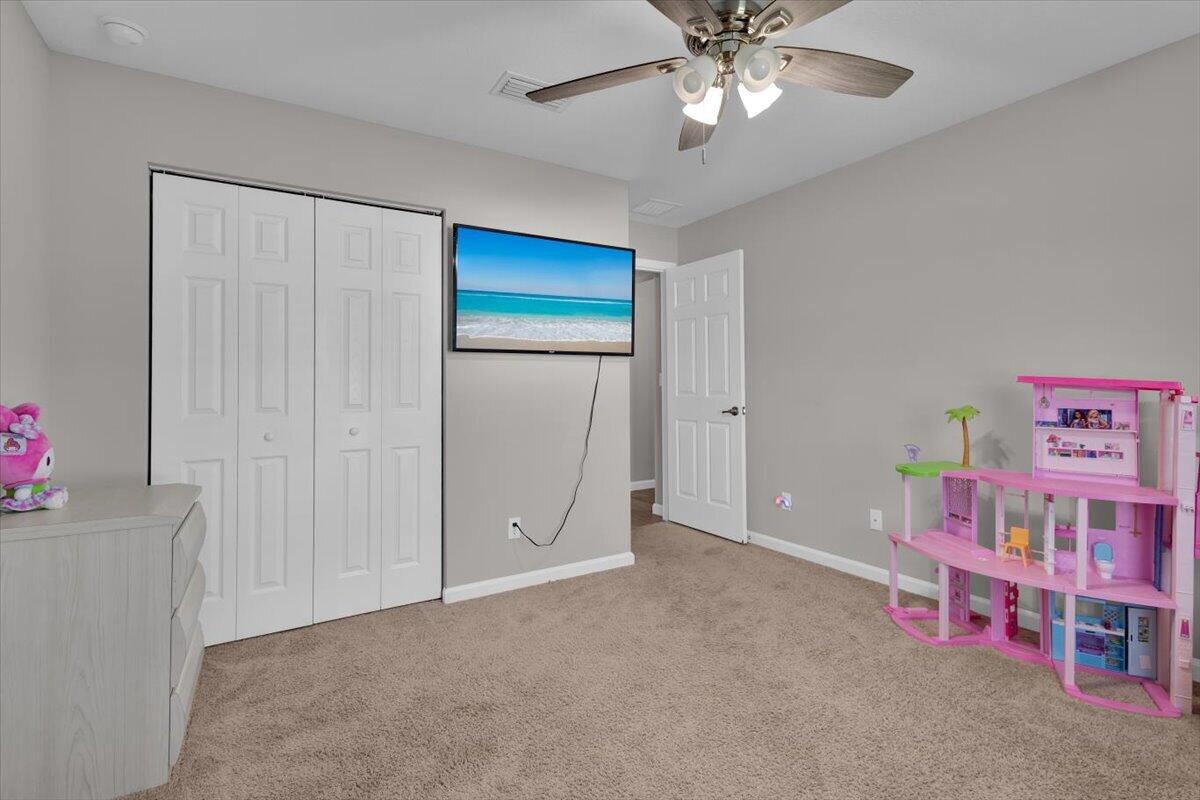 449 Se Whitmore Drive Property Photo 37