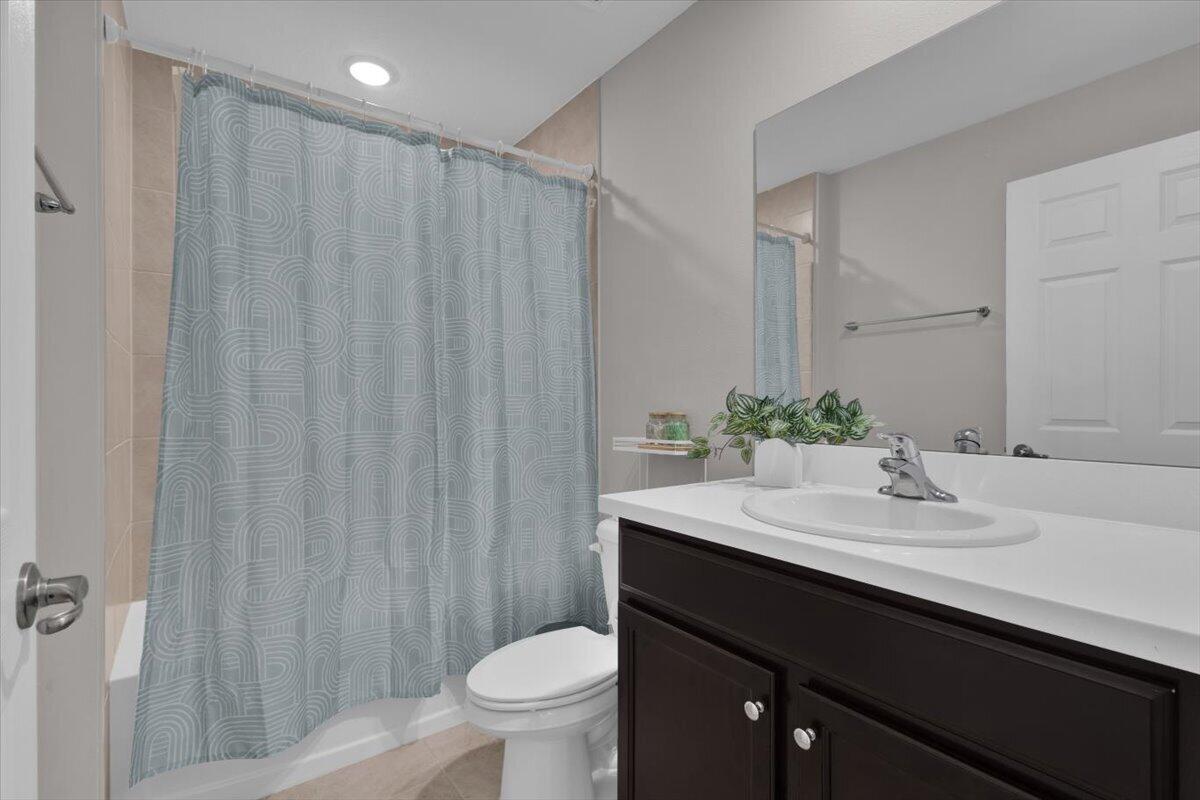 449 Se Whitmore Drive Property Photo 38