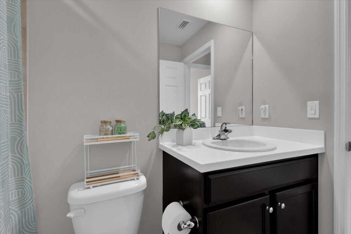449 Se Whitmore Drive Property Photo 39