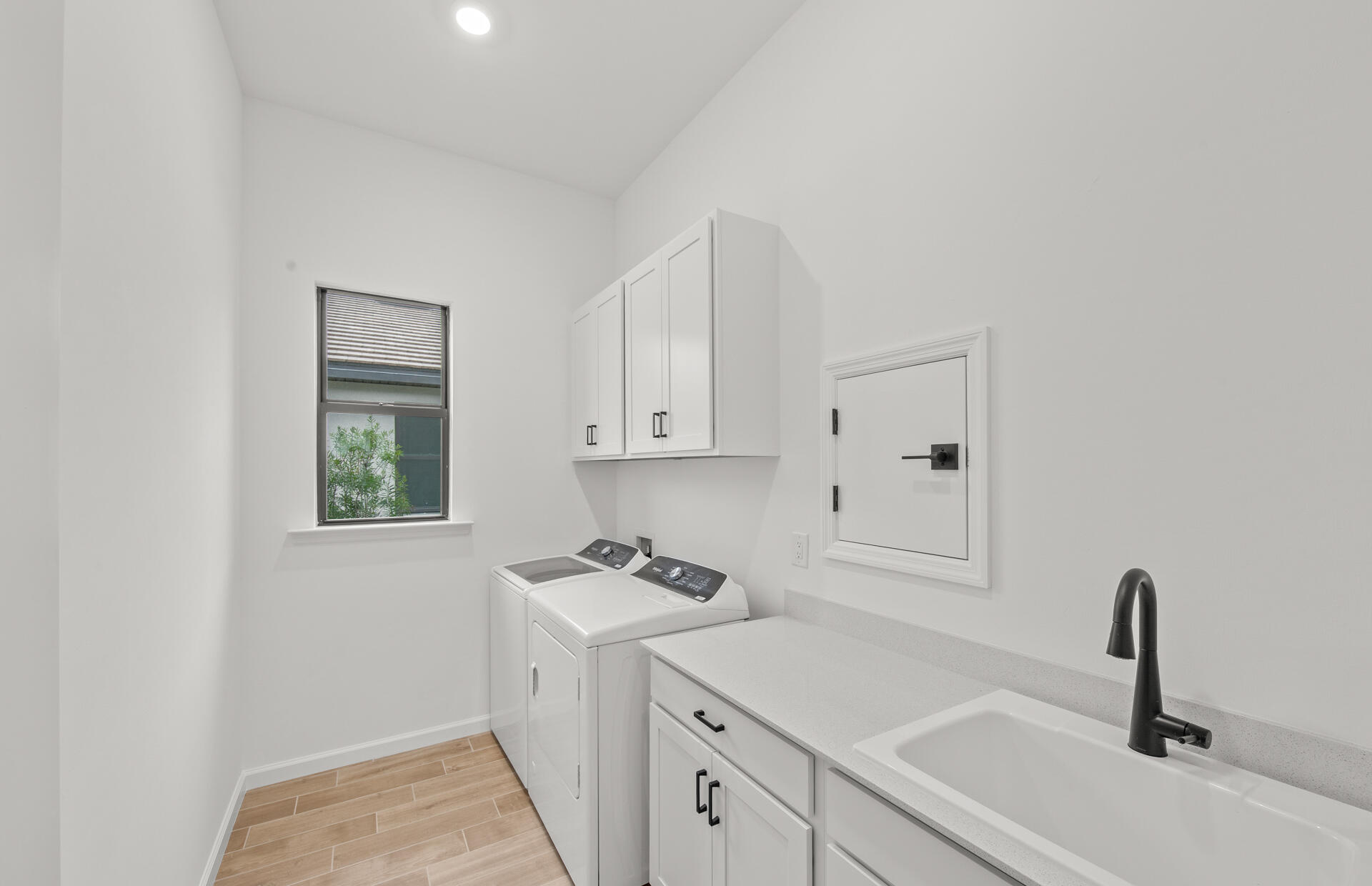 2107 Freemont Drive Property Photo 26