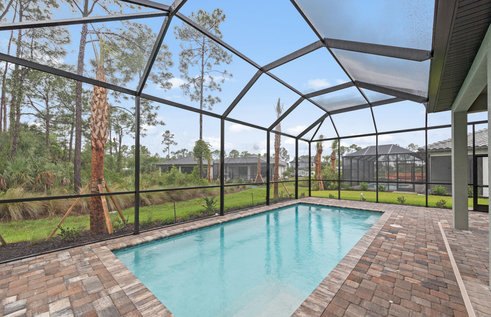 2107 Freemont Drive Property Photo 35