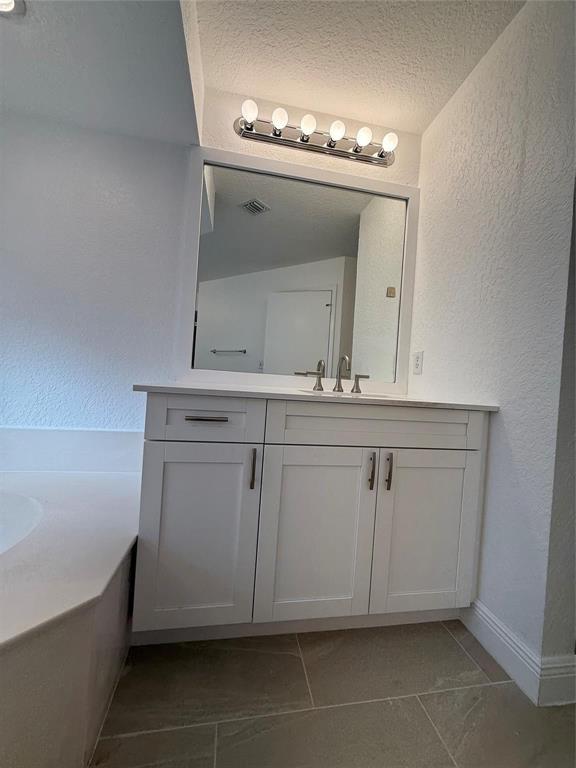 2927 Bogota Avenue Property Photo 8