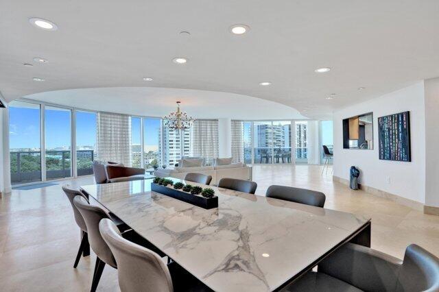 715 Bayshore Drive 902 Property Photo 2