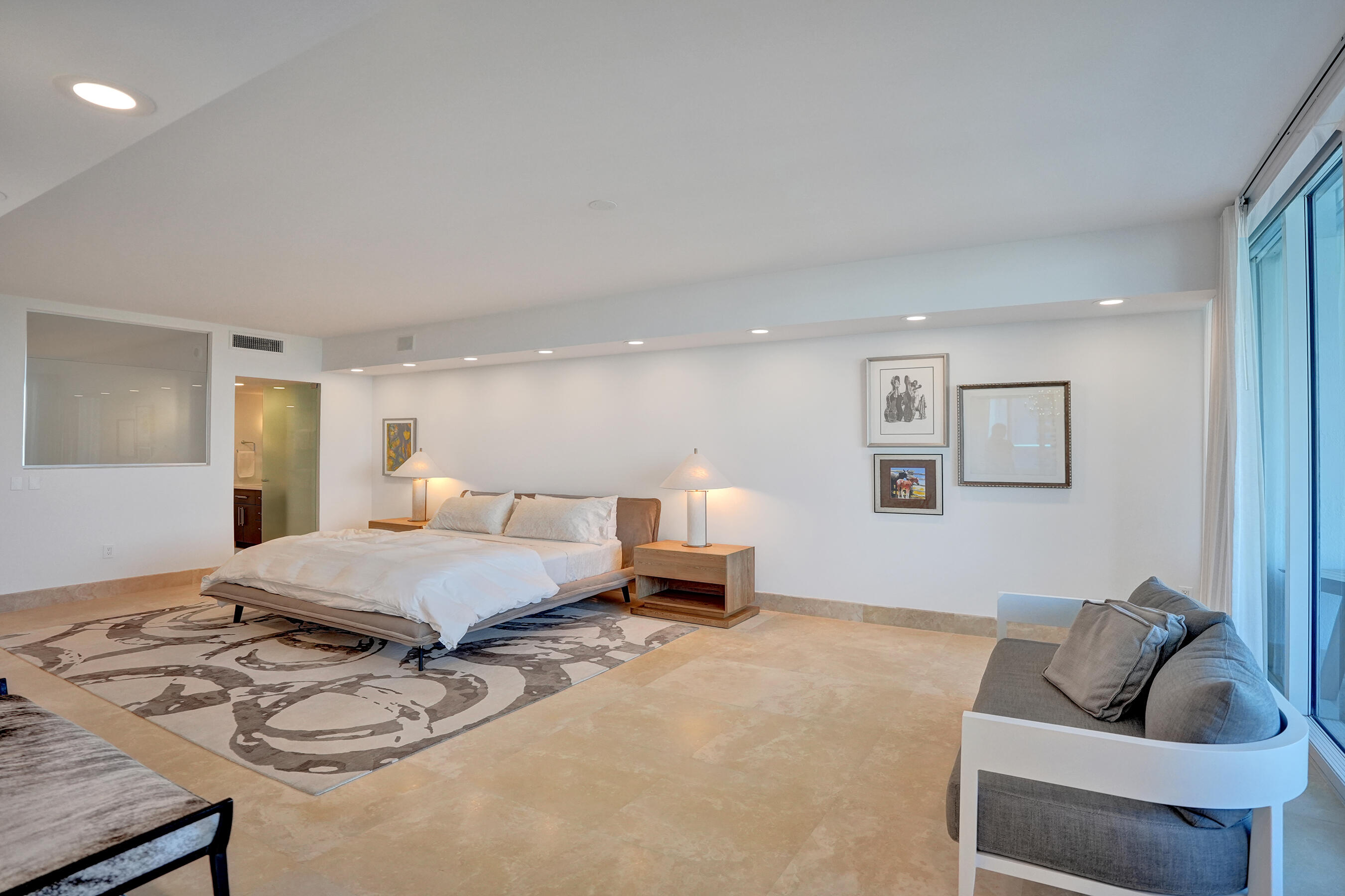 715 Bayshore Drive 902 Property Photo 10