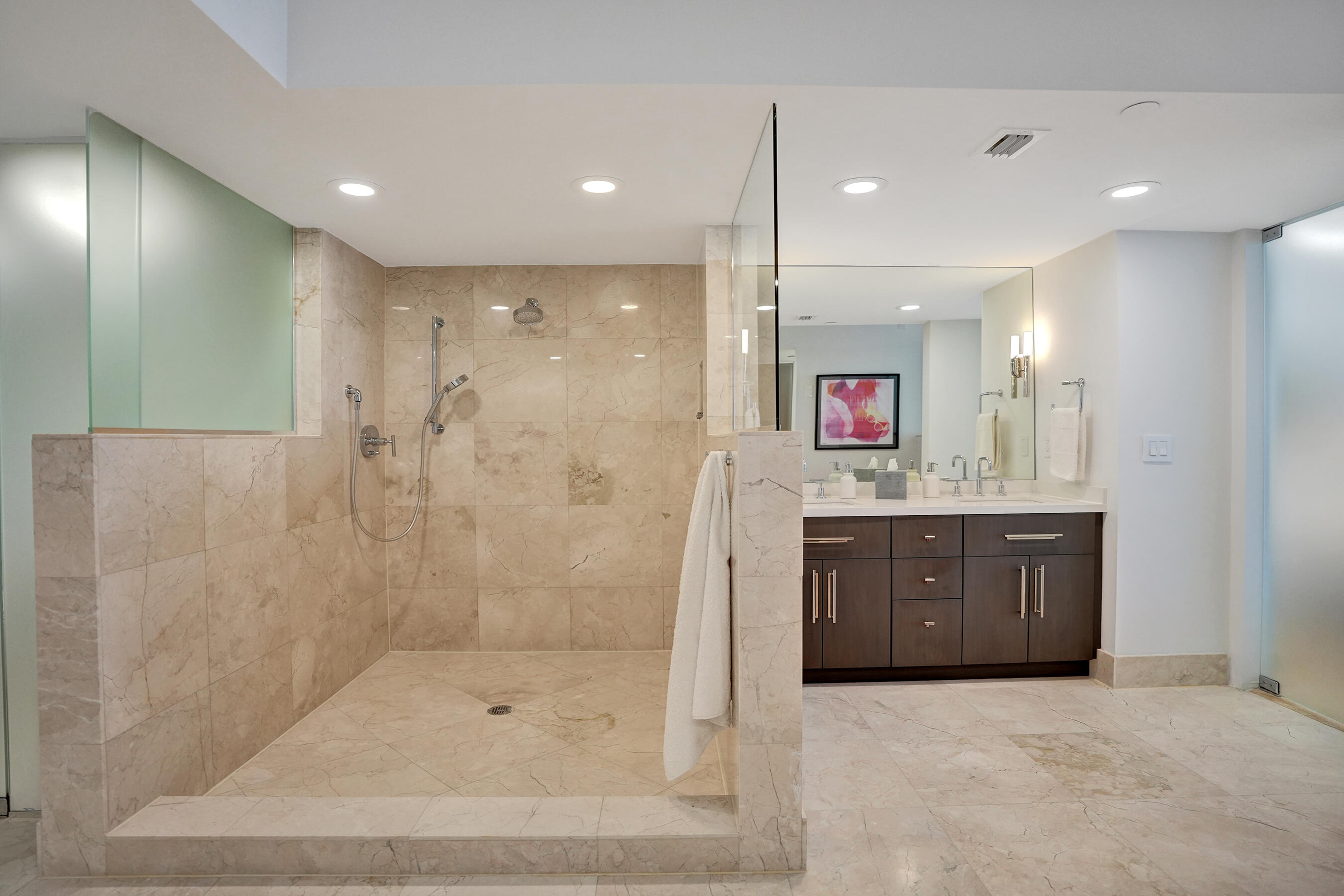715 Bayshore Drive 902 Property Photo 11