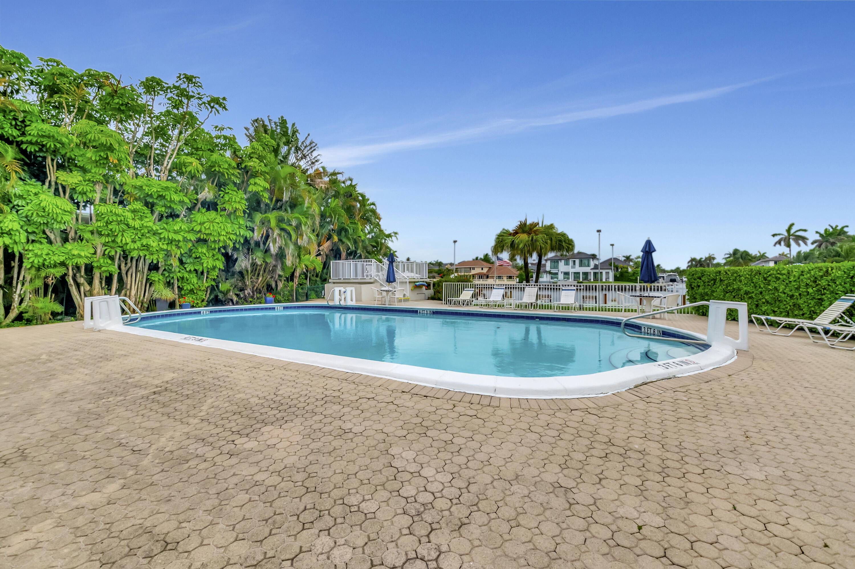 1910 S Ocean Boulevard 416 Property Photo 19