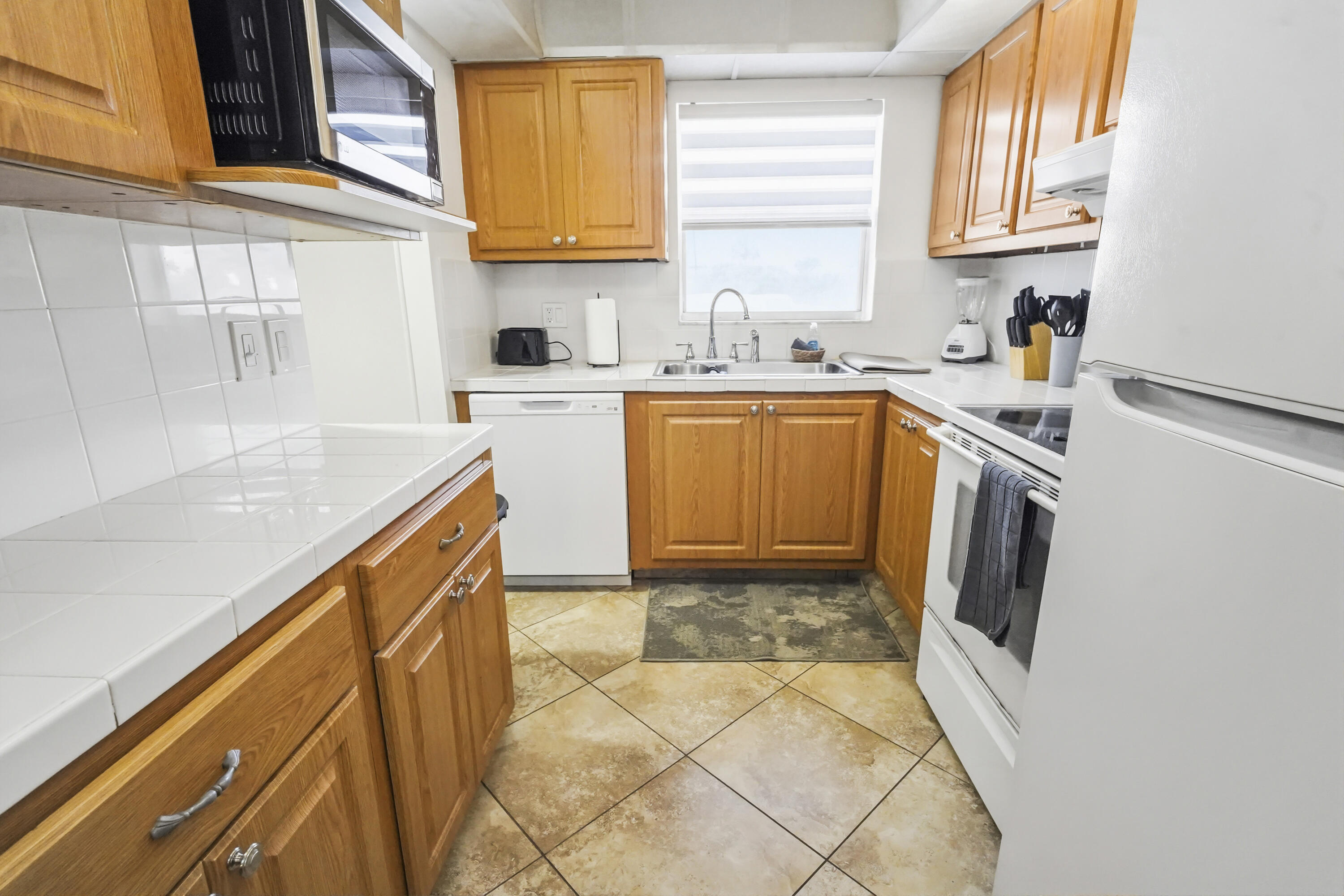 6650 Royal Palm Boulevard 104c Property Photo 25
